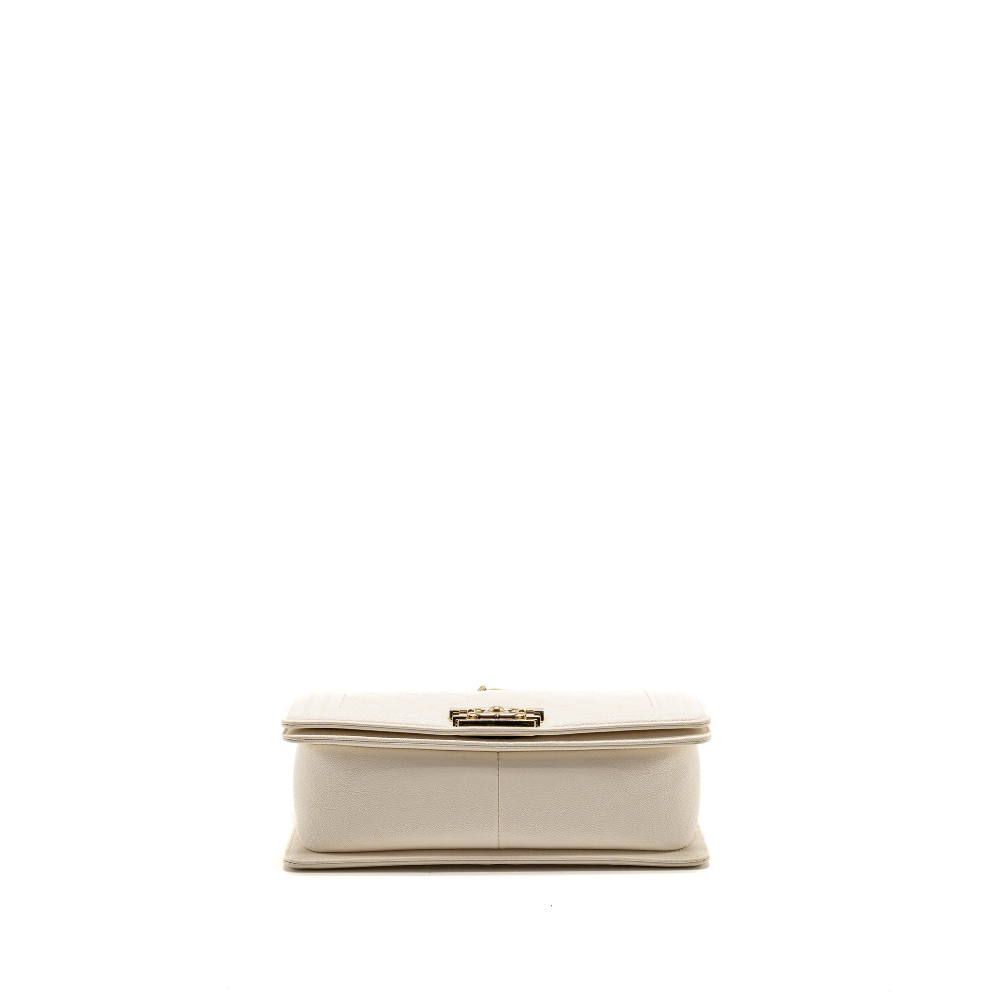 chanel-medium-boy-bag-caviar-white-lghw