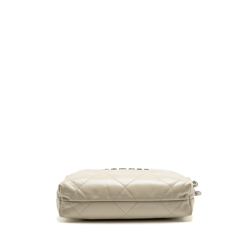 chanel-small-22-shiny-calfskin-light-grey-shw-microchip