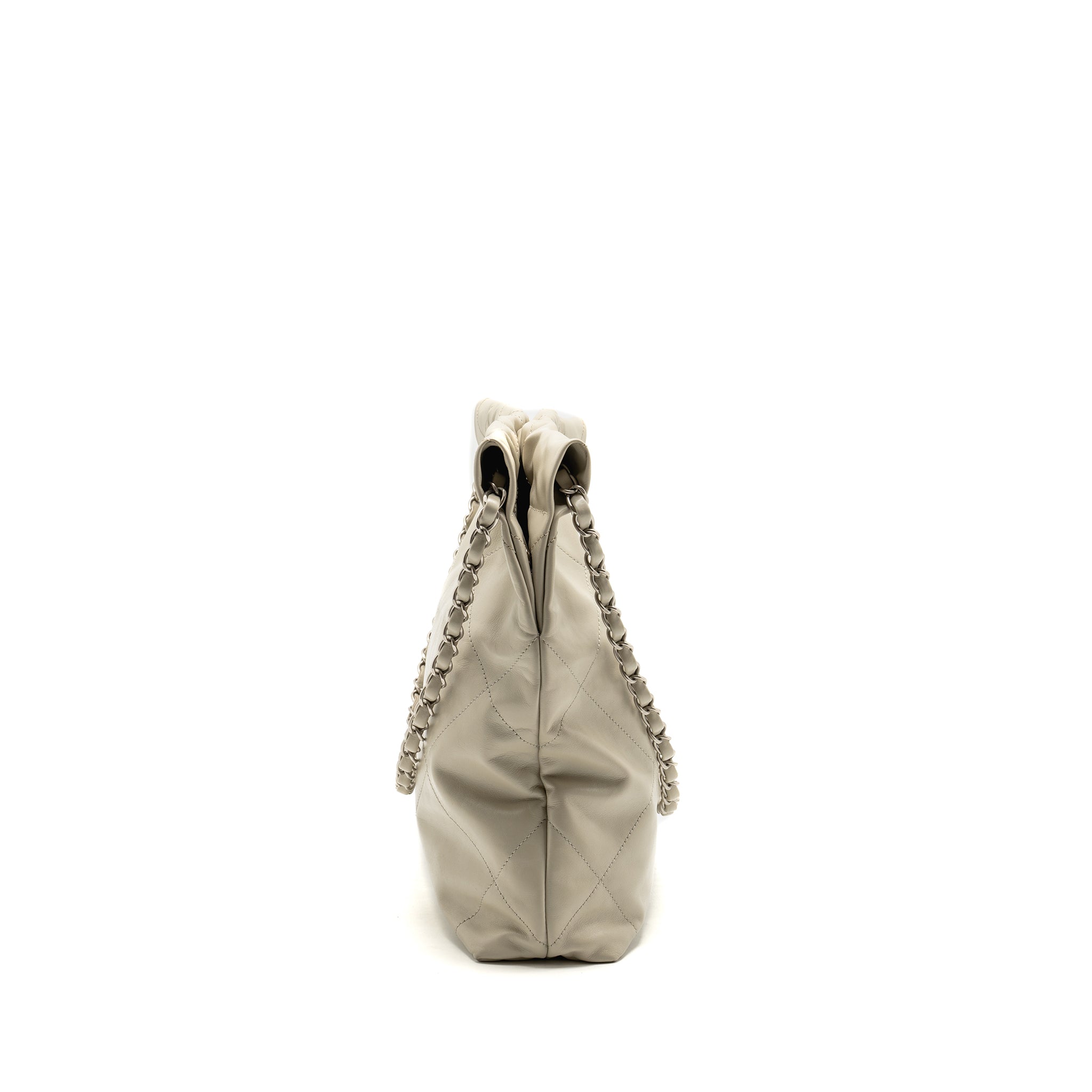 chanel-small-22-shiny-calfskin-light-grey-shw-microchip