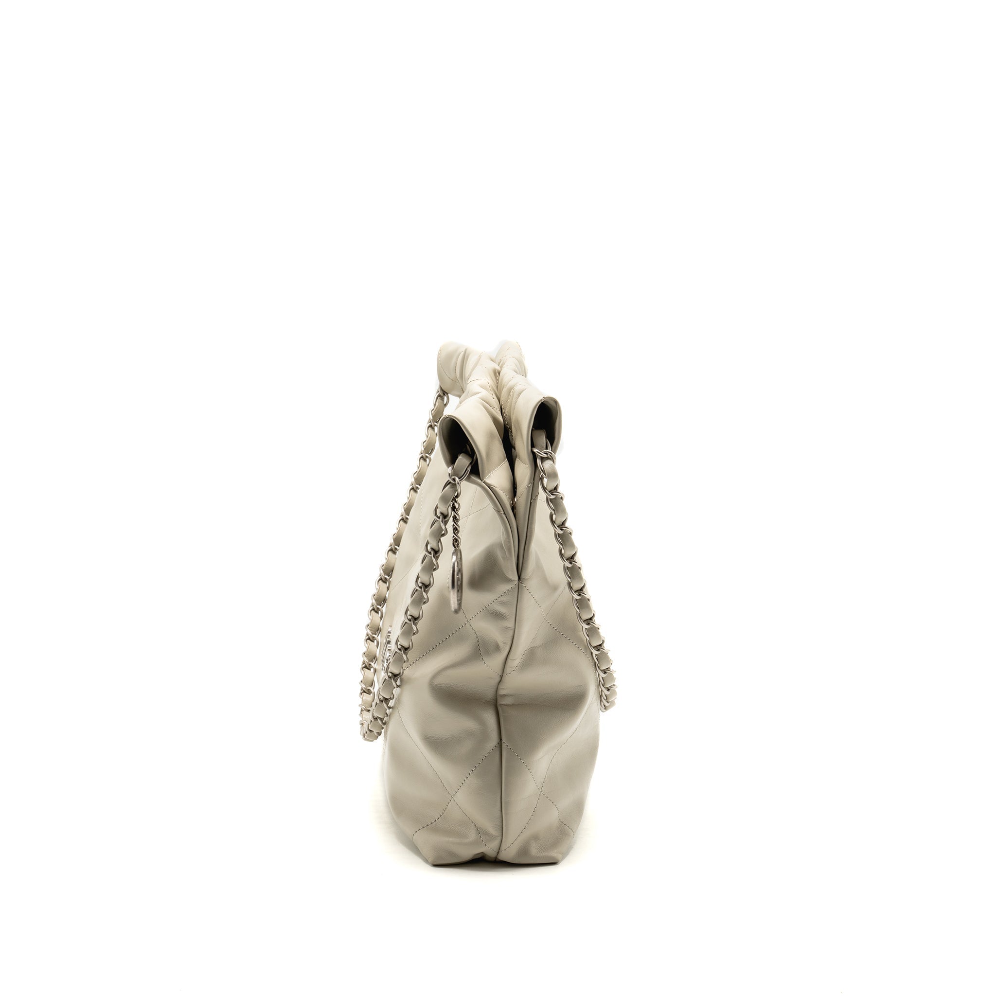 chanel-small-22-shiny-calfskin-light-grey-shw-microchip