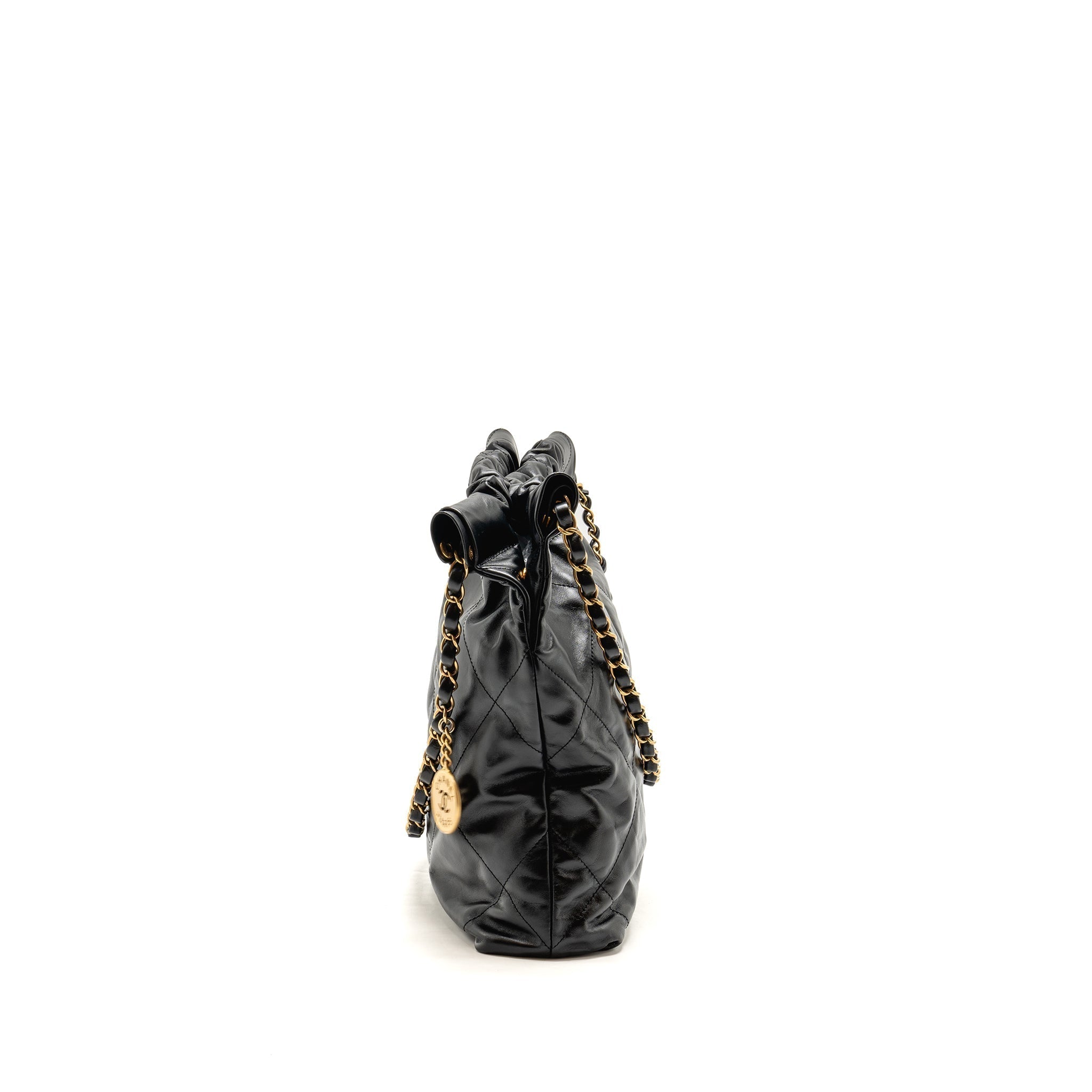 chanel-22-bag-black