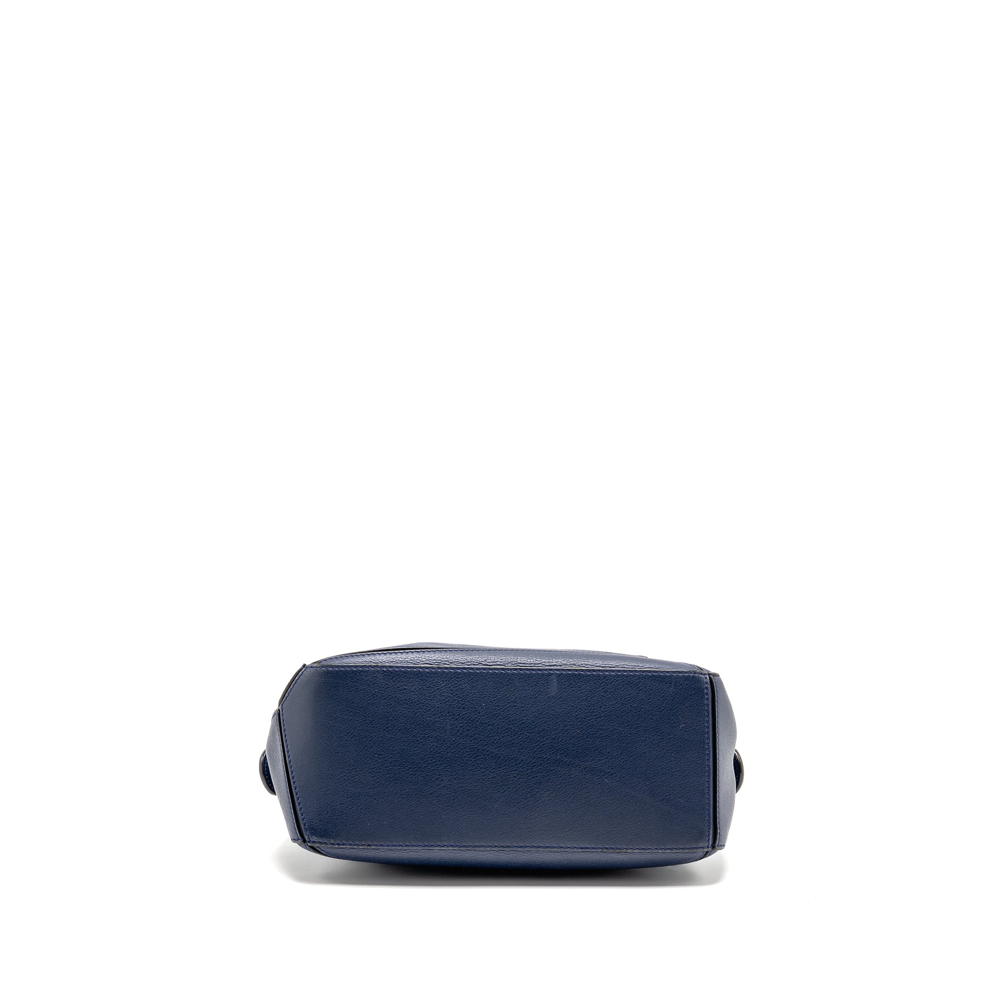 loewe-blue