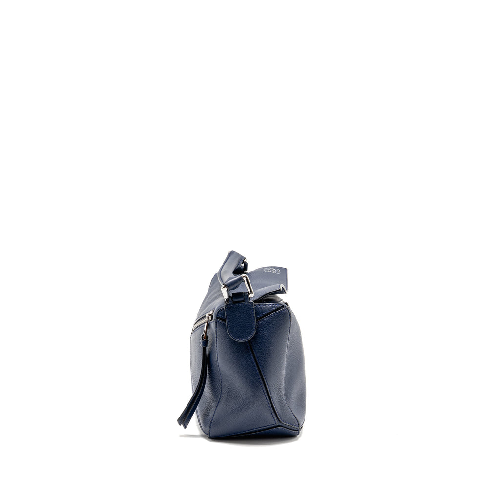 loewe-blue