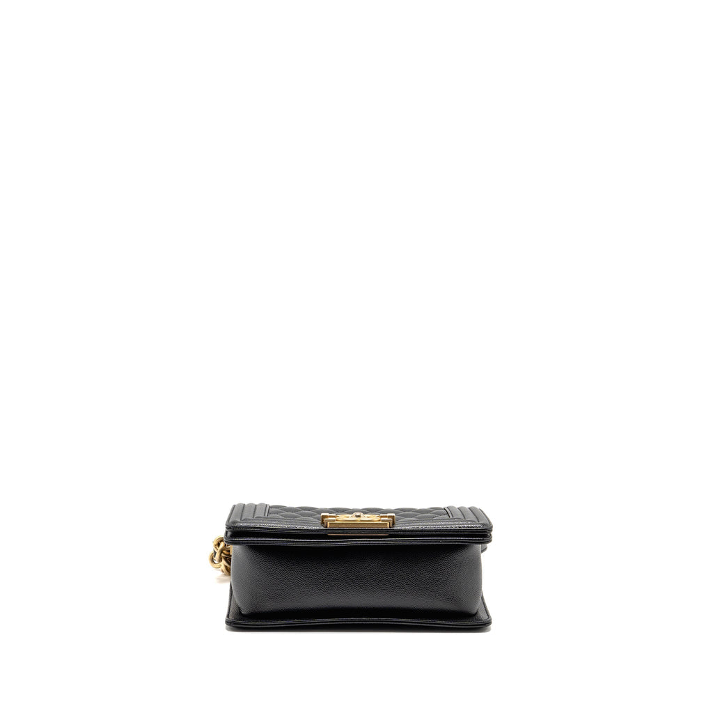 chanel-small-boy-bag-caviar-black-ghw-microchip-4