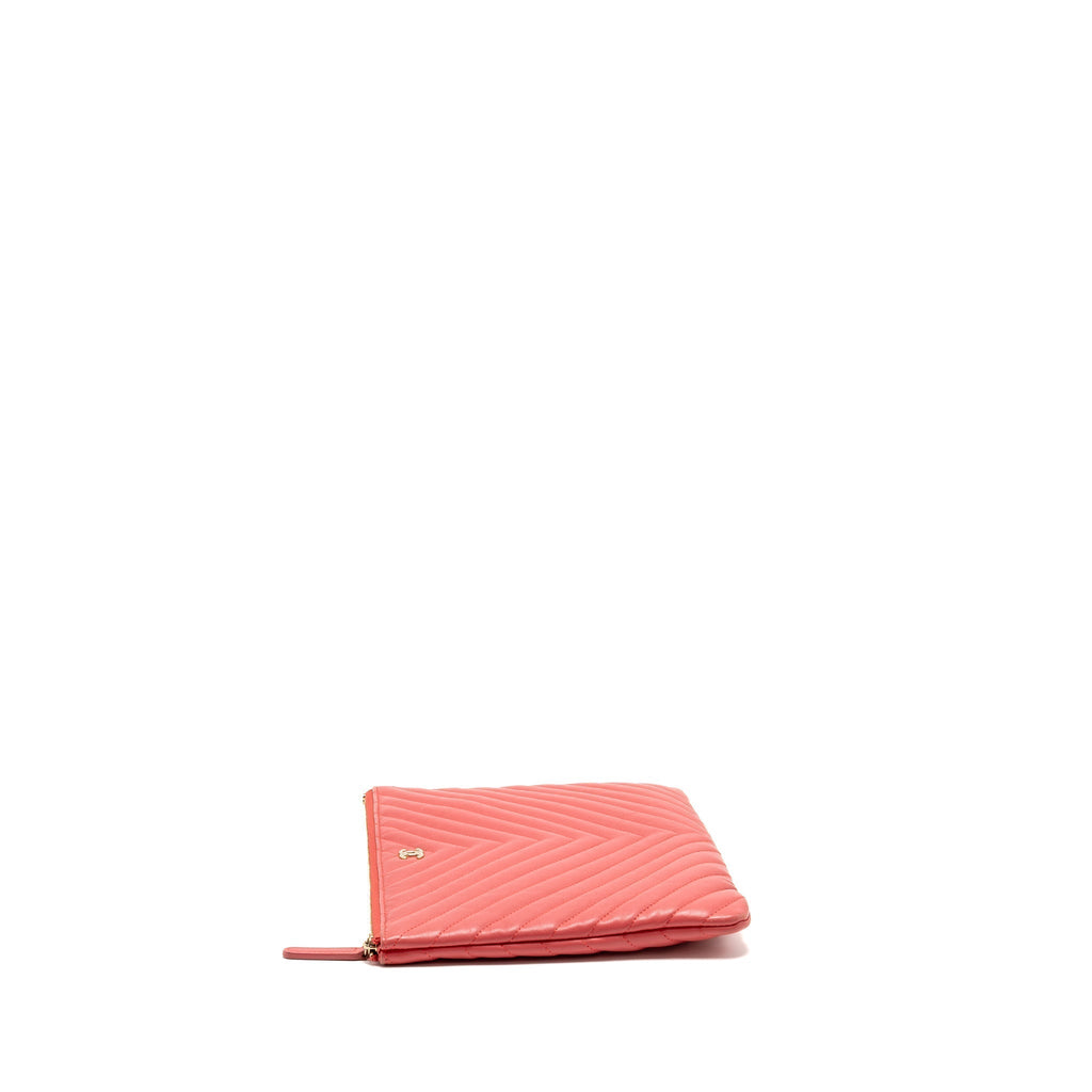 chanel-chevron-clutch-lambskin-pink-ghw