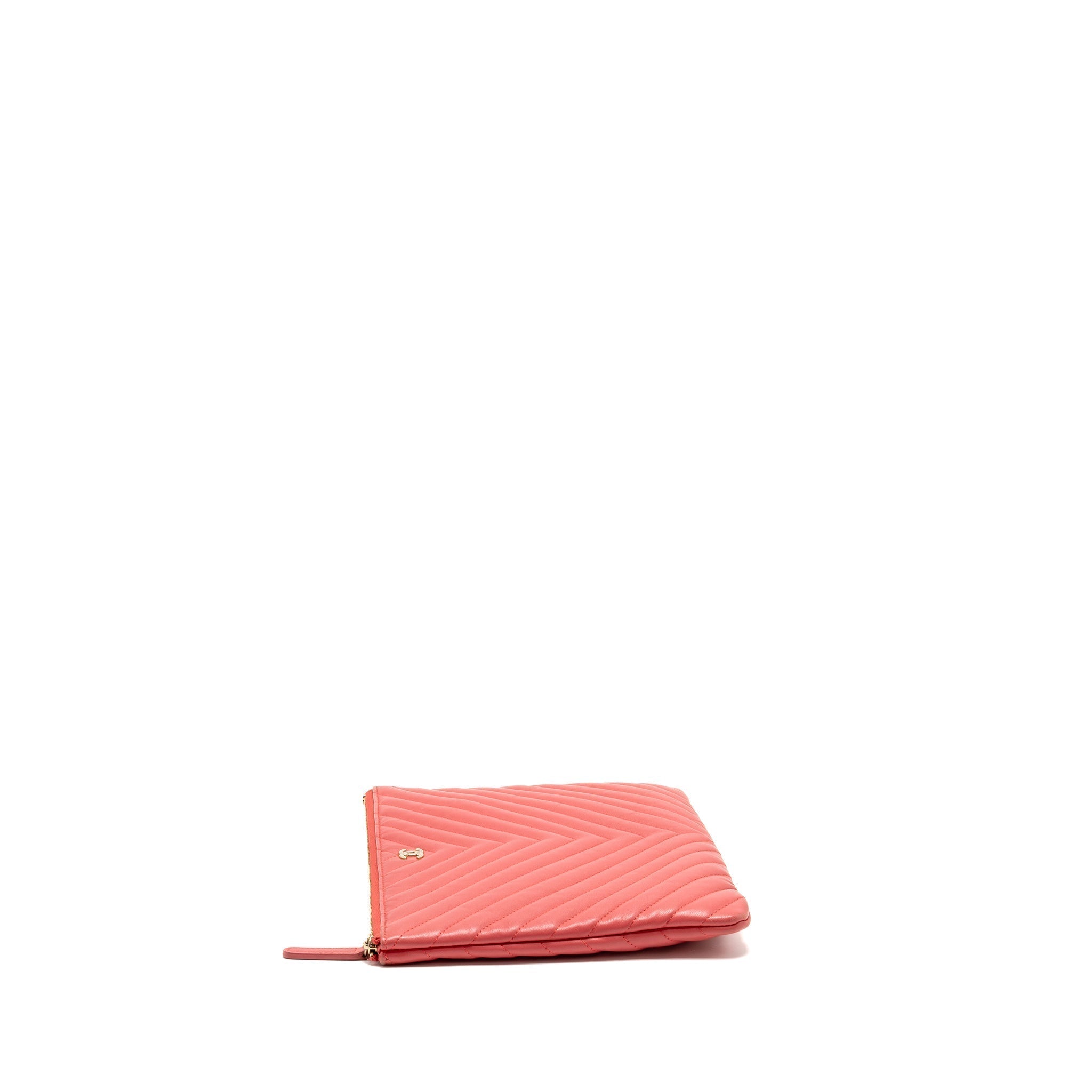 chanel-chevron-clutch-lambskin-pink-ghw