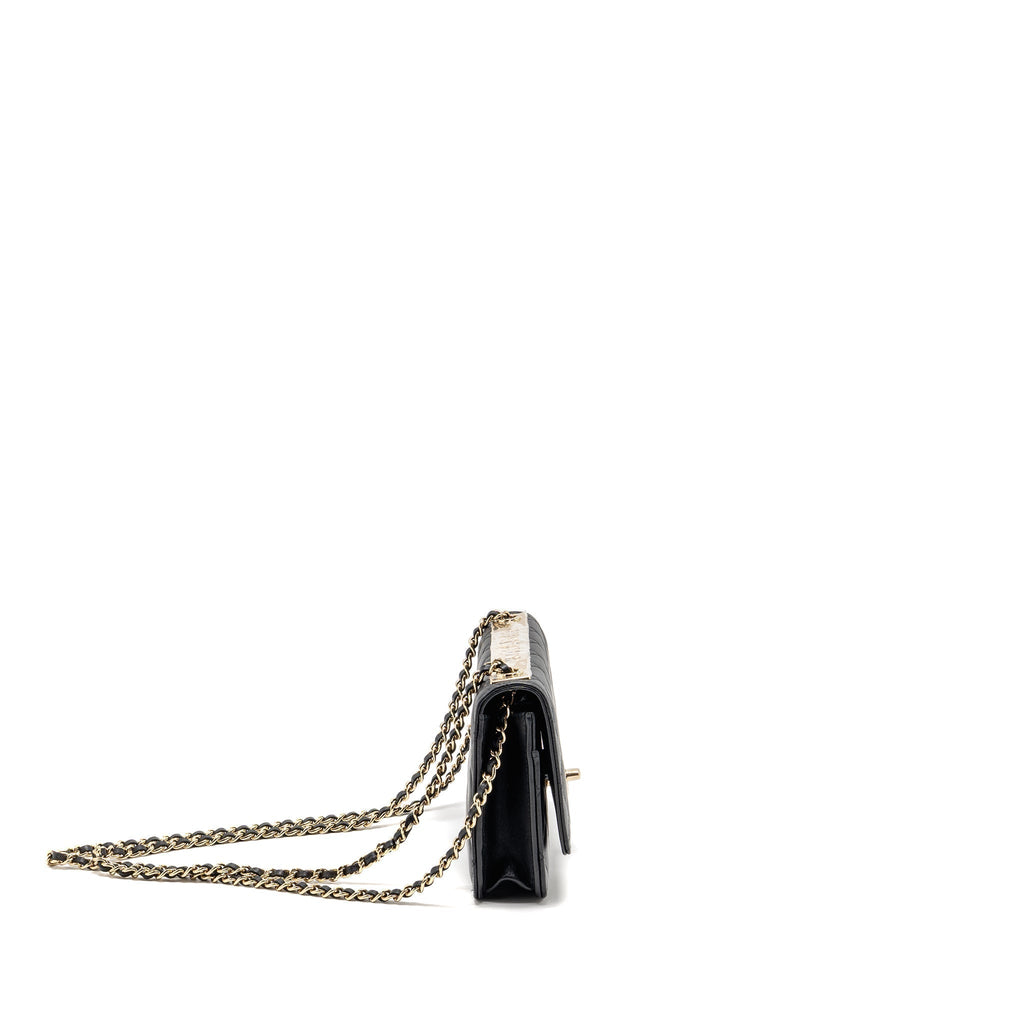 chanel-trendy-cc-wallet-on-chain-lambskin-black-lghw-microchip-copy