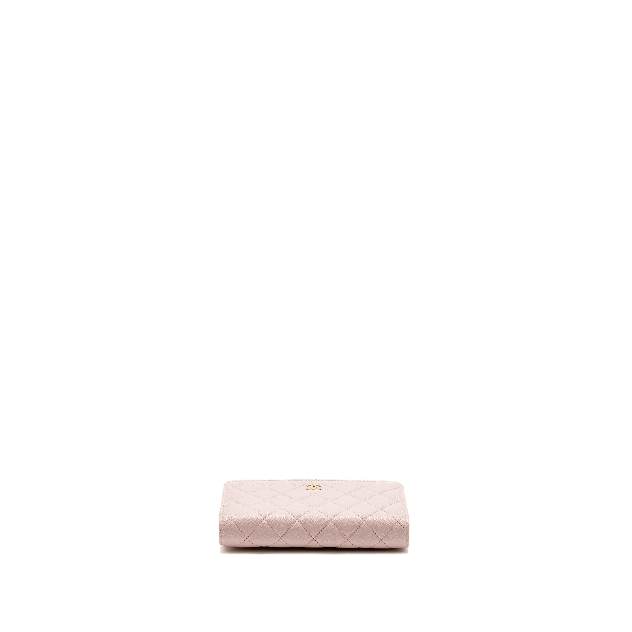chanel-classic-wallet-on-chain-caviar-light-pink-lghw-1