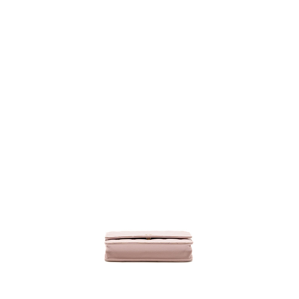 chanel-classic-wallet-on-chain-caviar-light-pink-lghw-1