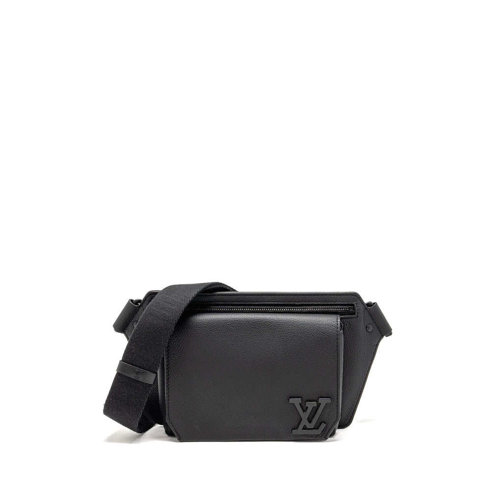 louis-vuitton-aerogram-takeoff-sling-black-grained-calfskin-black-hardware
