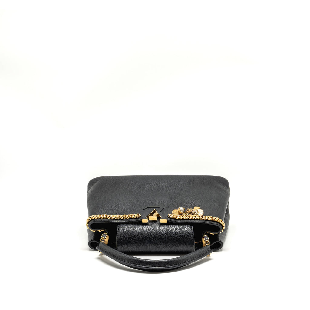 louis-vuitton-capucines-mm-calfskin-black-ghw