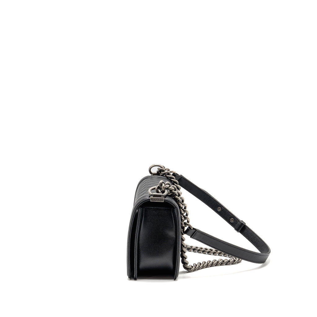 chanel-medium-boy-bag-caviar-black-ruthenium-hardware-1