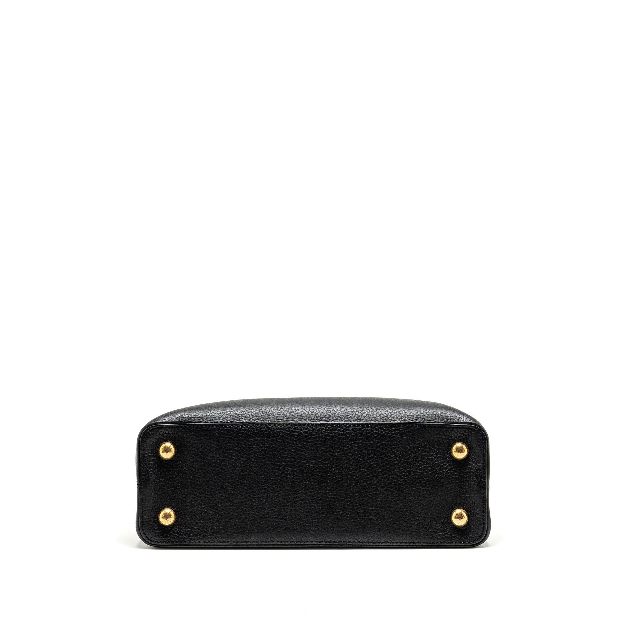 louis-vuitton-capucines-mm-calfskin-black-ghw