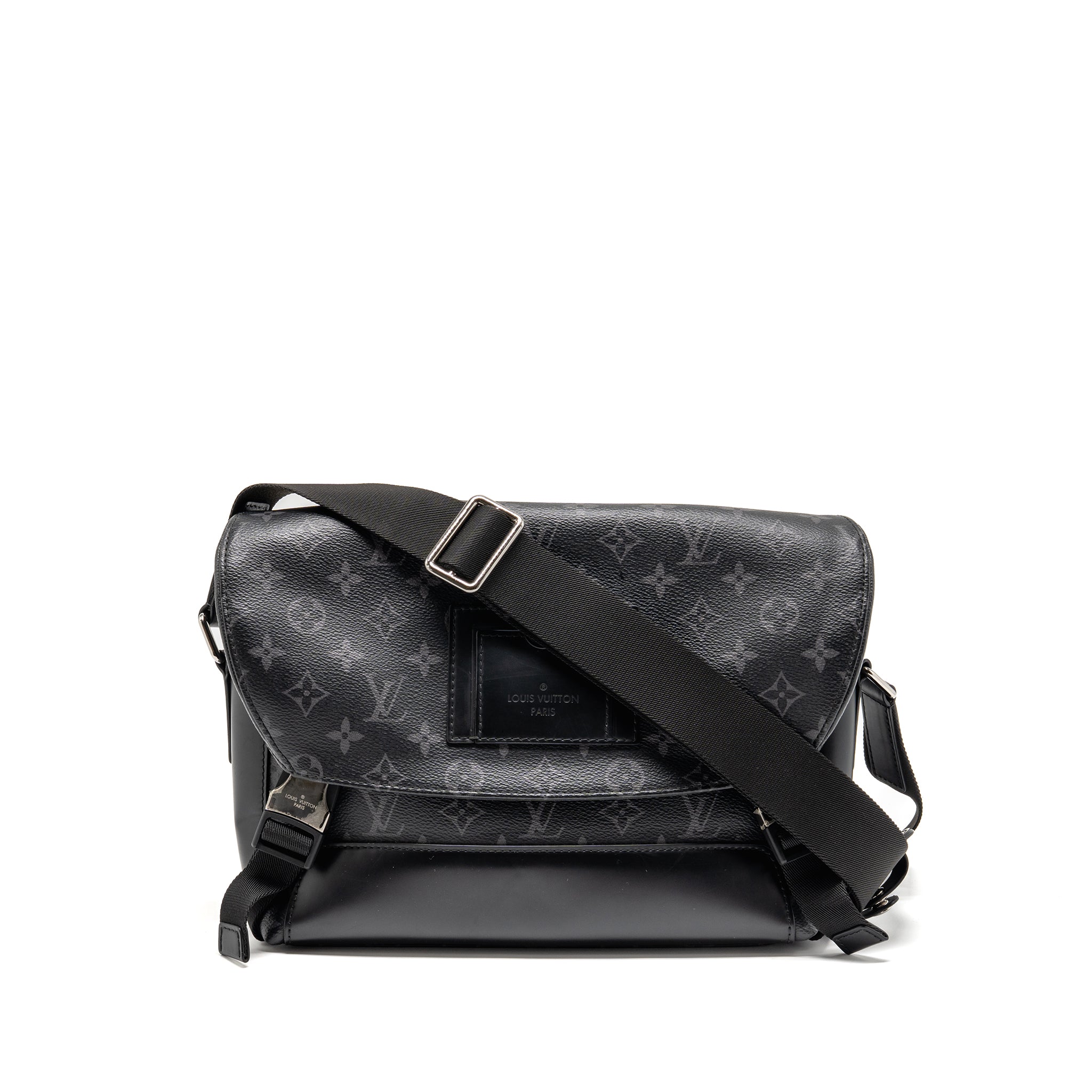 louis-vuitton-messenger-voyager-pm-monogram-canvas-black-shw