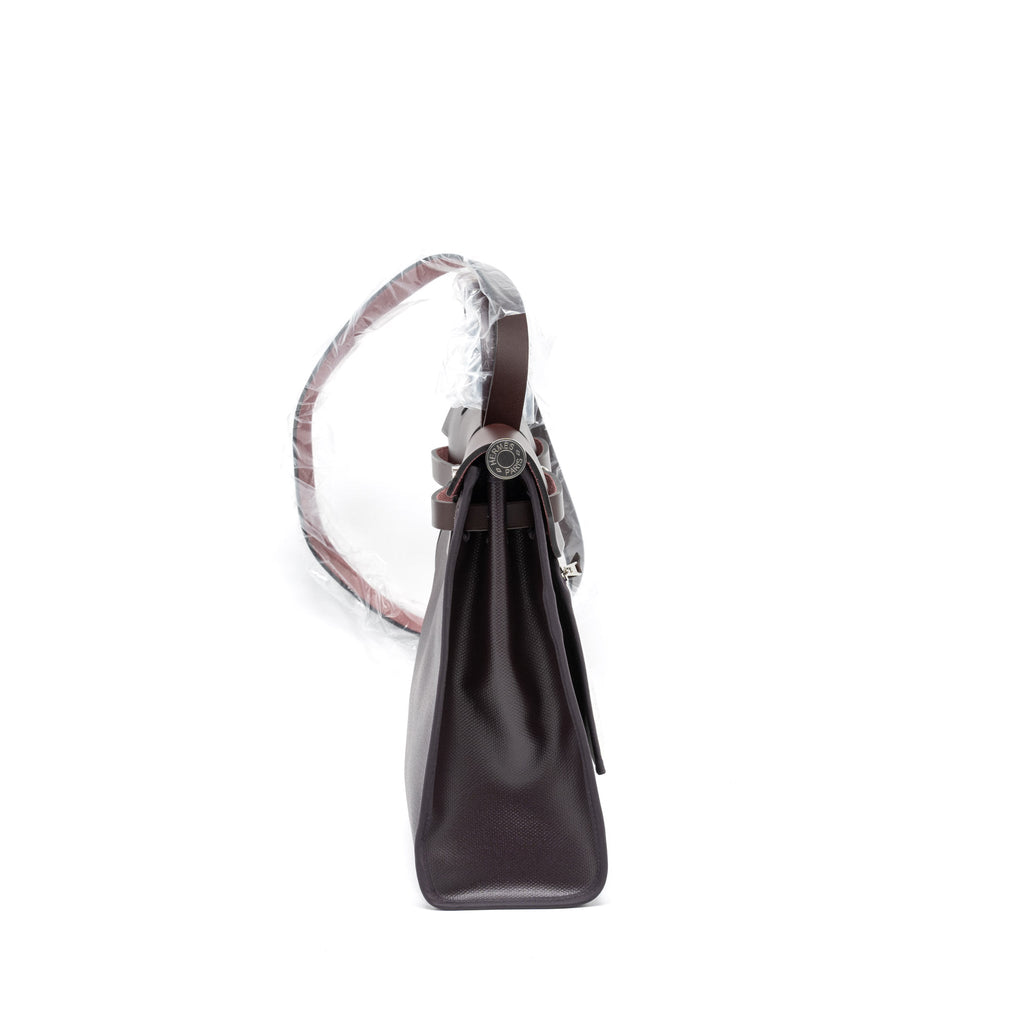 hermes-herbag-31-zip-bag-toile-h-berline-canvas-vache-hunter-cassis-black-rouge-sellier-shw-stamp-z