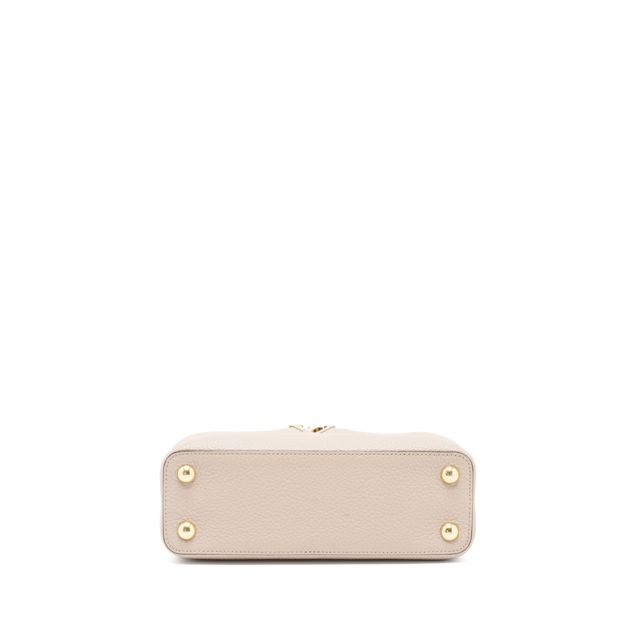 louis-vuitton-capucines-bb-taurillon-galet-ghw-1