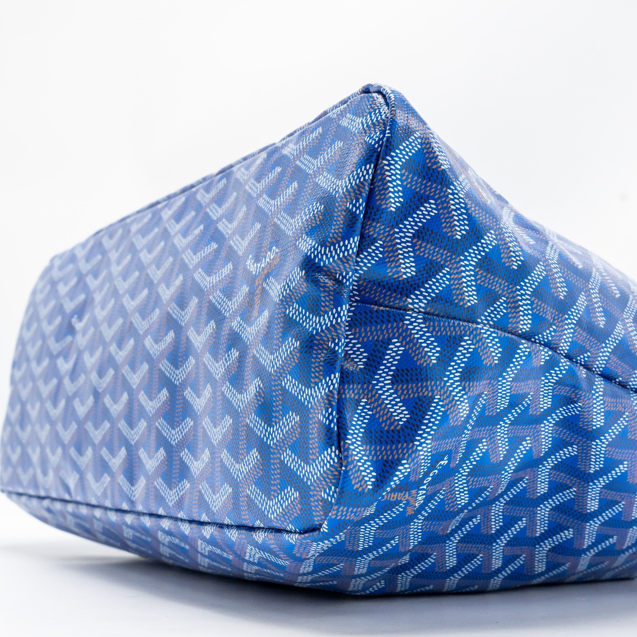 goyard-boheme-hobo-bag-goyardline-canvas-blue-shw