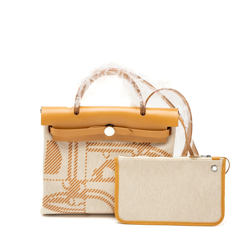 hermes-herbag-zip-31-toile-en-relief-canvas-leather-brides-sable-ecru-beige-nat-sable-shw-stamp-z