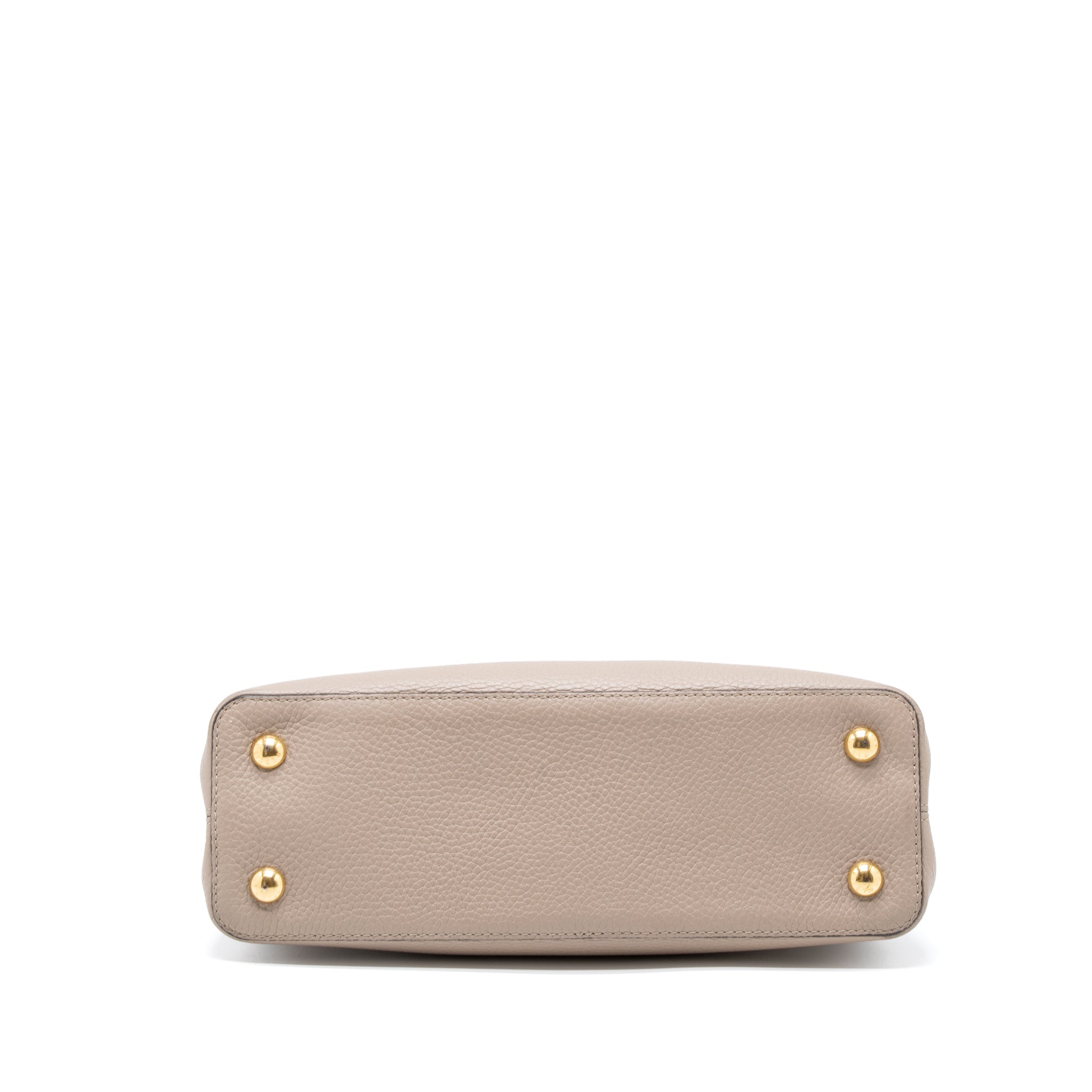 louis-vuitton-capucines-mm-taurillon-light-grey-ghw
