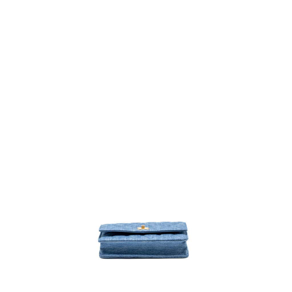 chanel-pearl-crush-wallet-on-chain-denim-blue-ghw-microchip-1