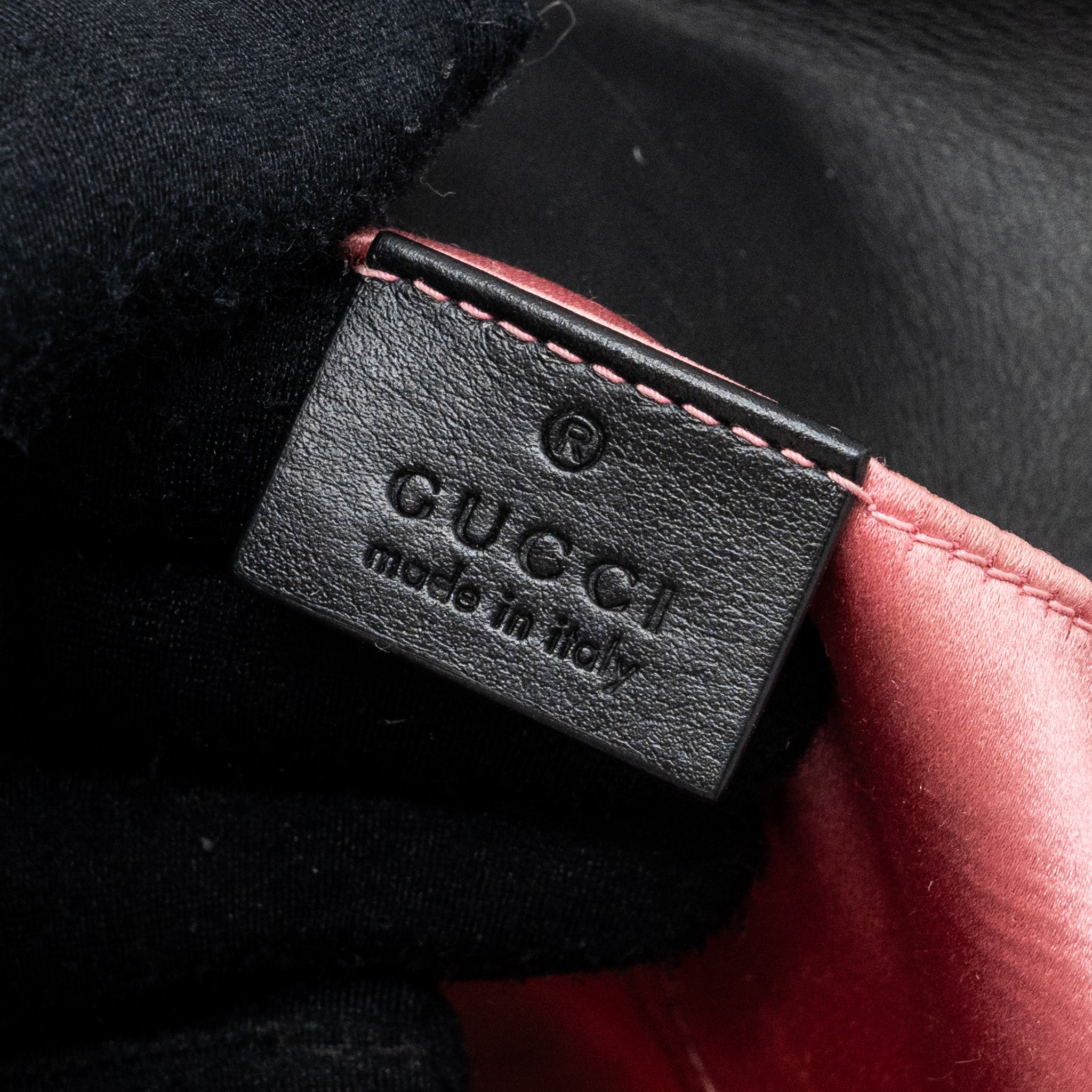 gucci-mini-marmont-velvet-black-ghw-1