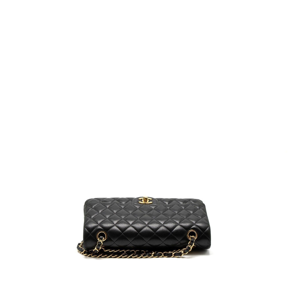 chanel-medium-classic-flap-bag-lambskin-black-ghw