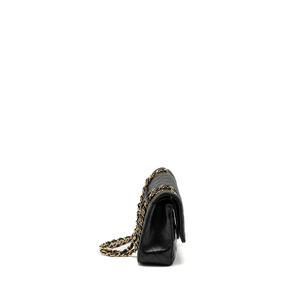 chanel-medium-classic-flap-bag-lambskin-black-ghw