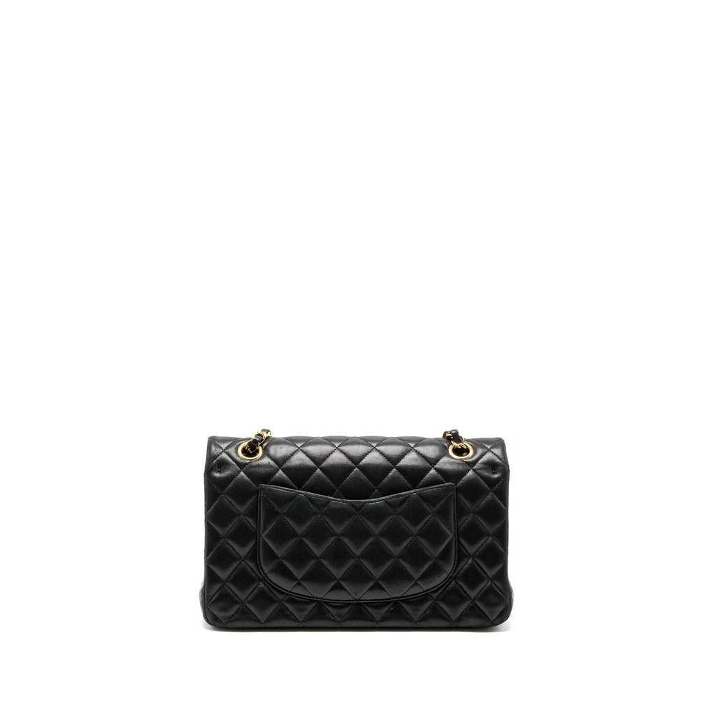 chanel-medium-classic-flap-bag-lambskin-black-ghw