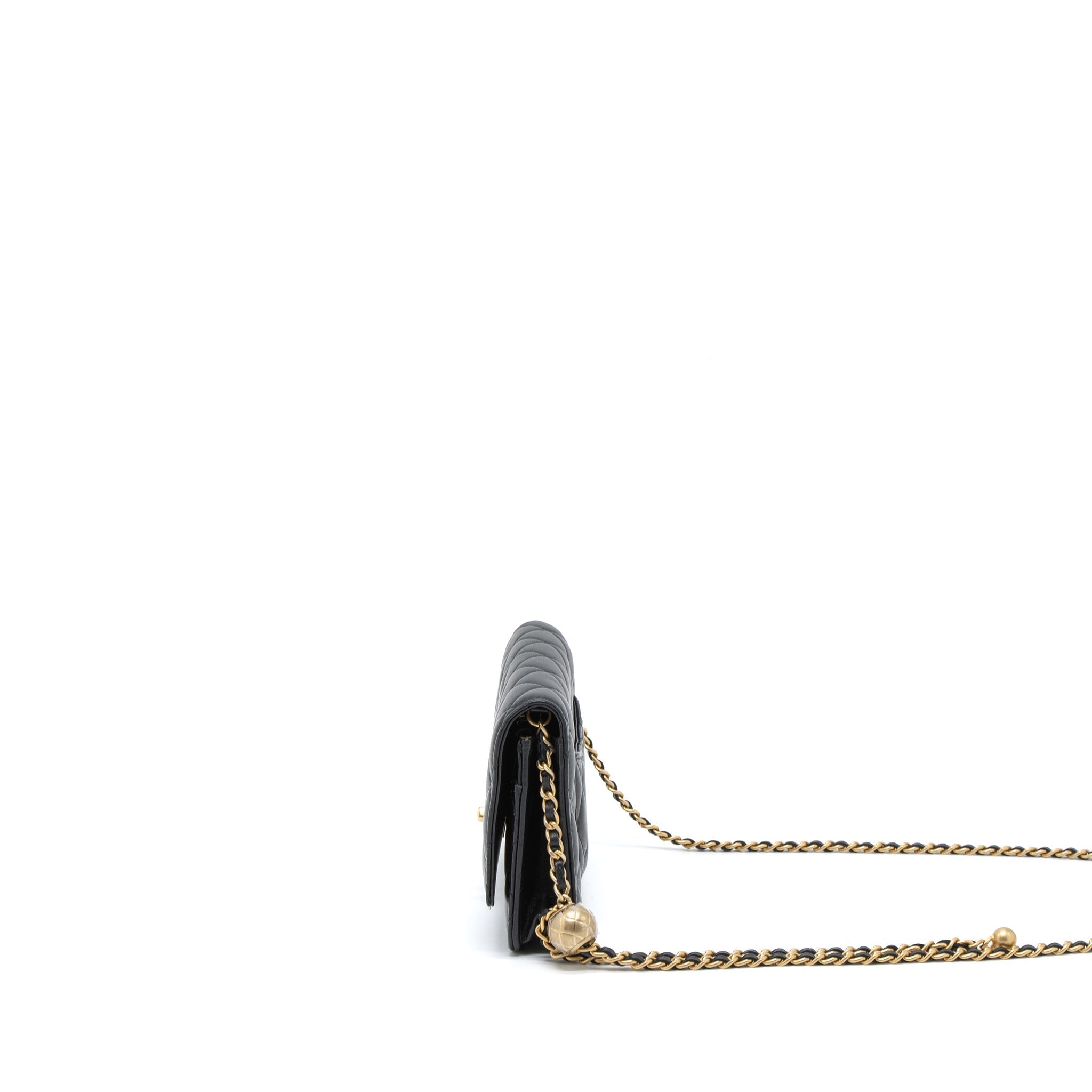 chanel-pearl-crush-wallet-on-chain-lambskin-black-ghw-microchip-6