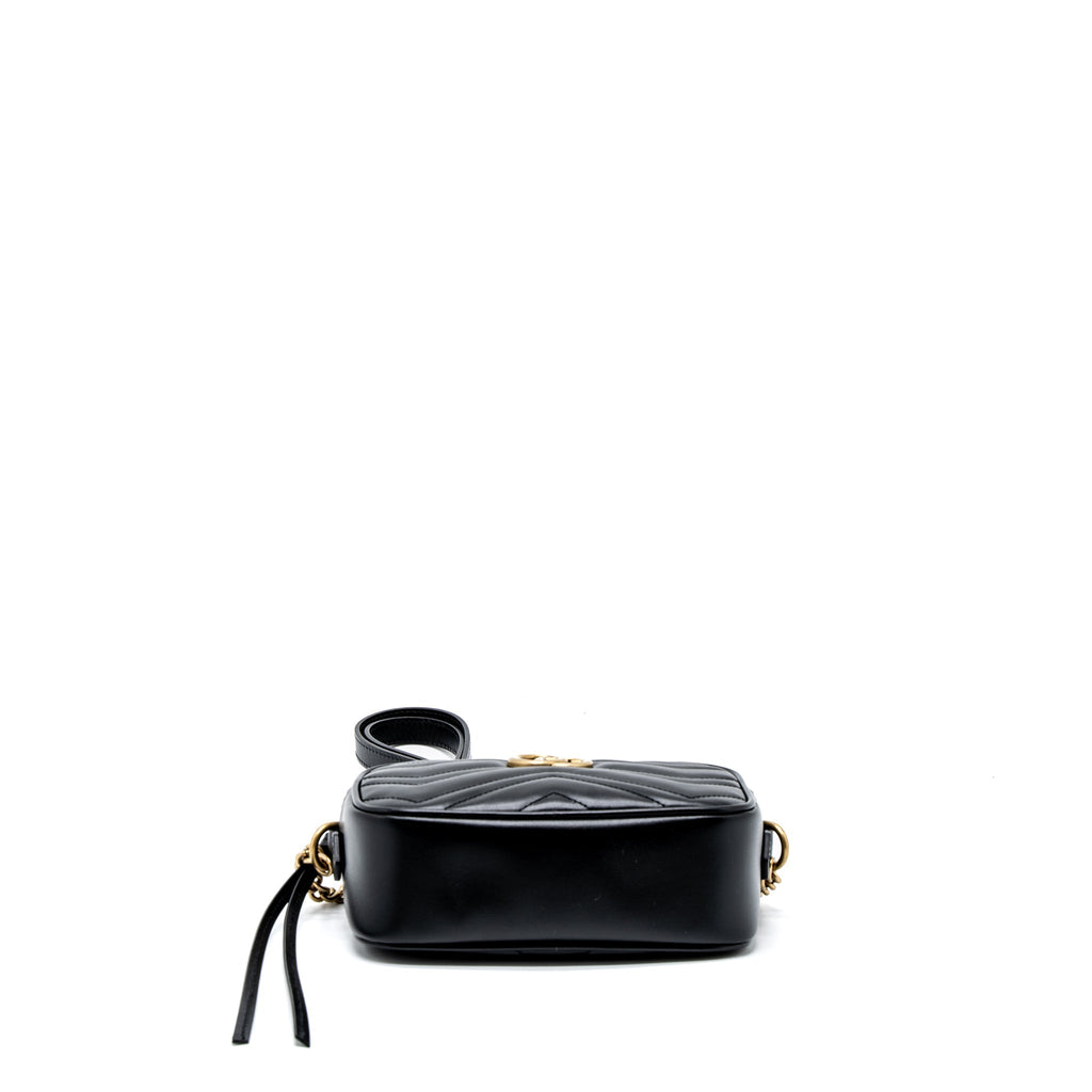 gucci-gg-marmont-matelasse-mini-bag-calfskin-black-ghw