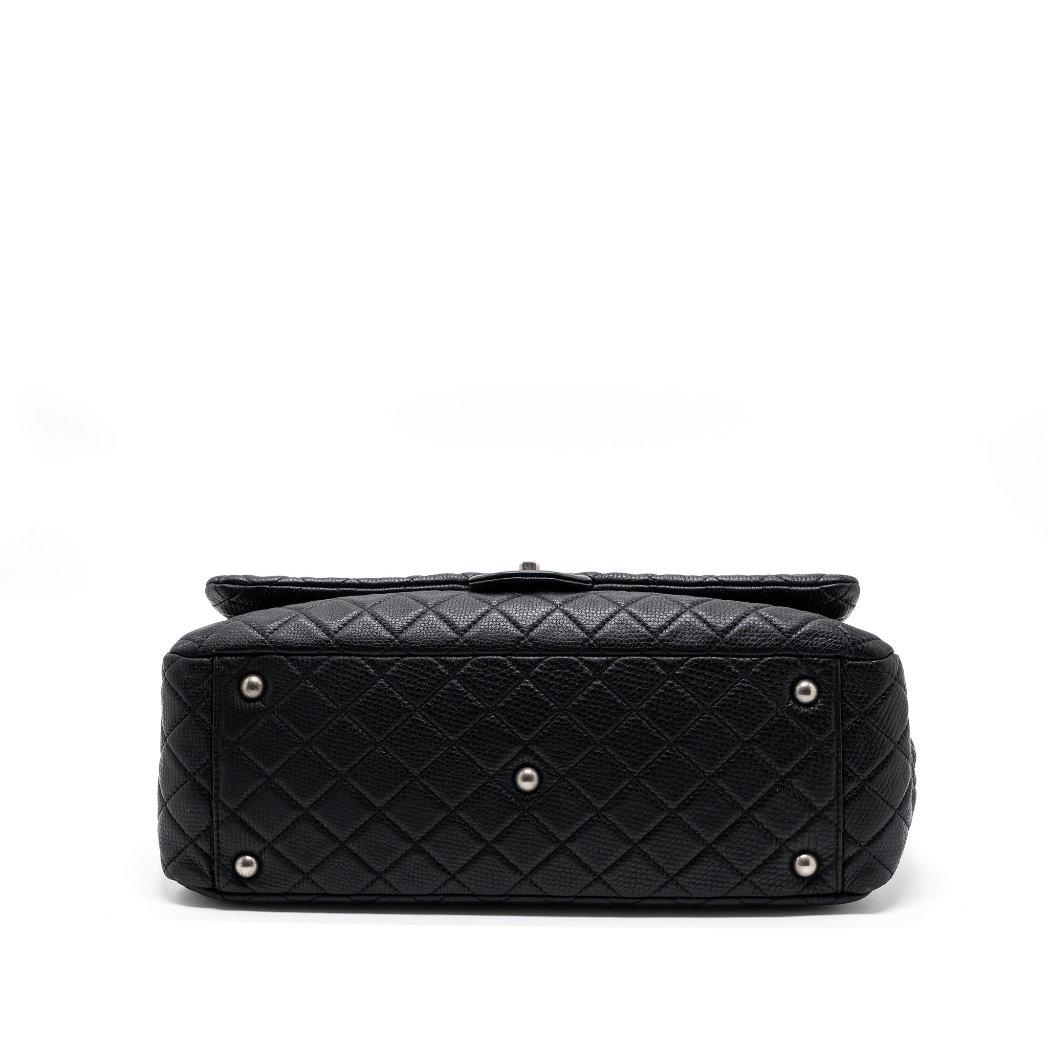chanel-xxl-classic-travel-flap-calfskin-black-ruthenium-hardware