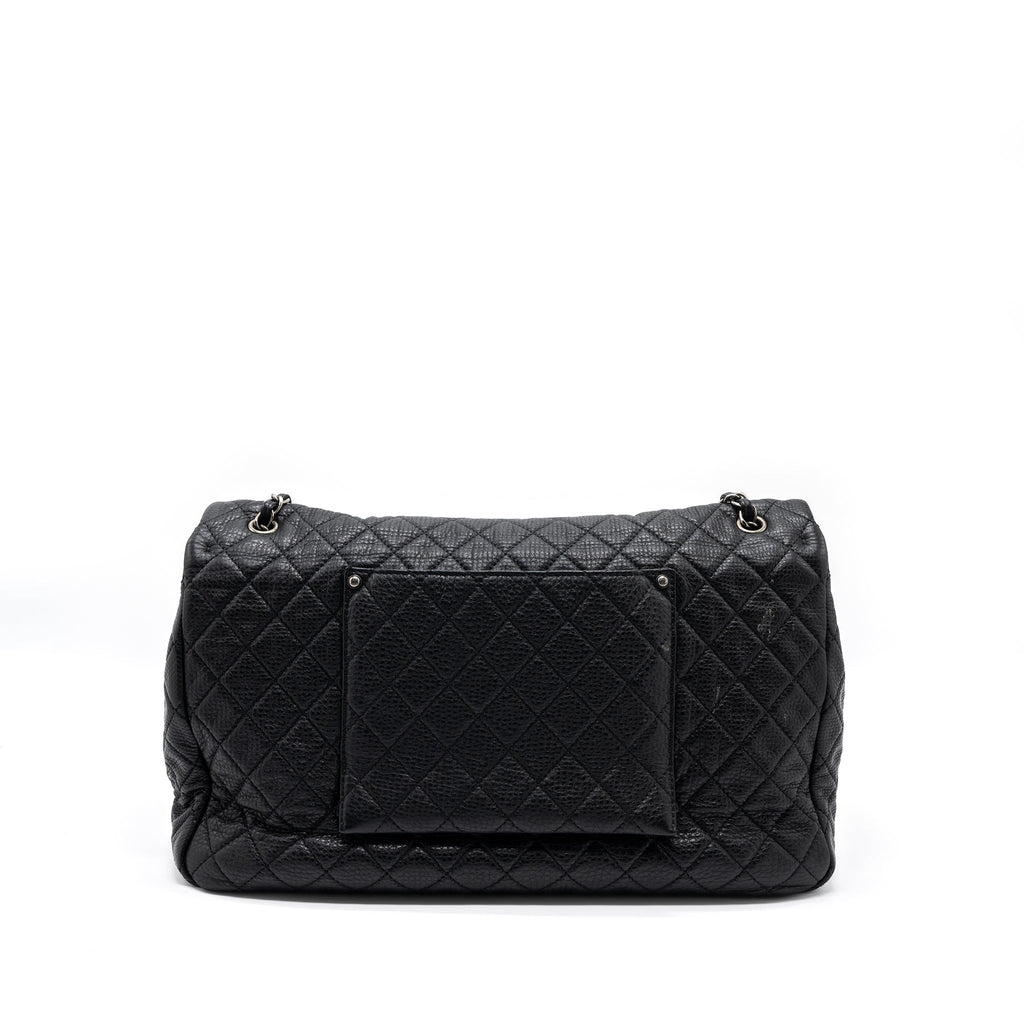 chanel-xxl-classic-travel-flap-calfskin-black-ruthenium-hardware