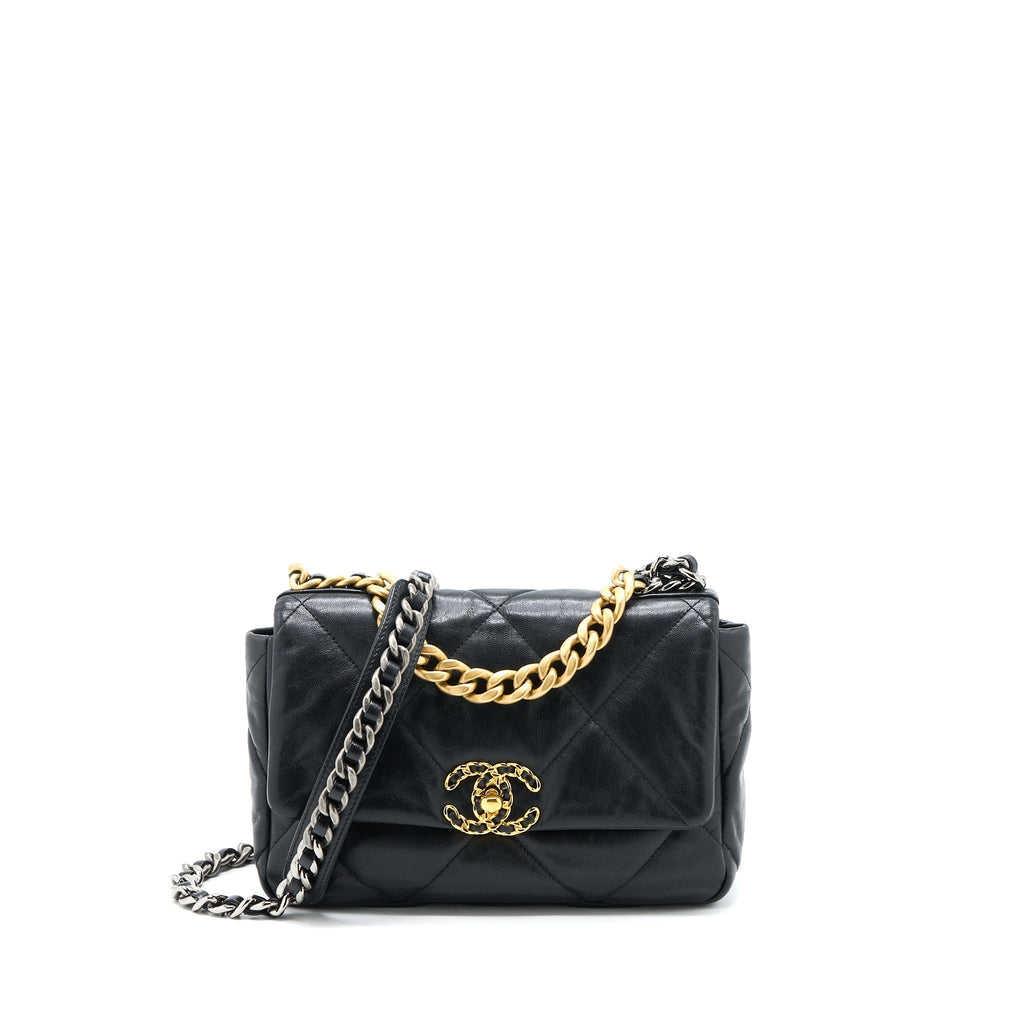 chanel-small-19-bag-lambskin-black-ghw