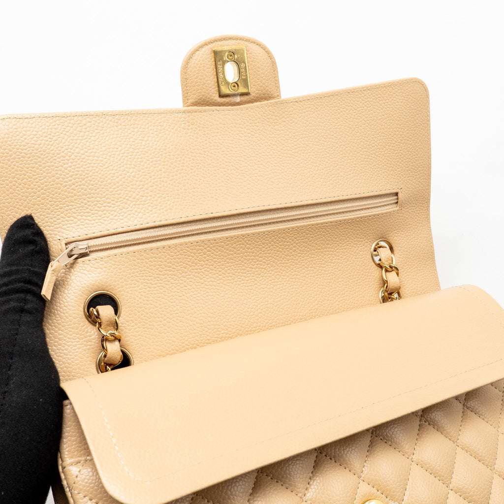 chanel-medium-classic-double-flap-bag-caviar-beige-ghwmicrochip-1