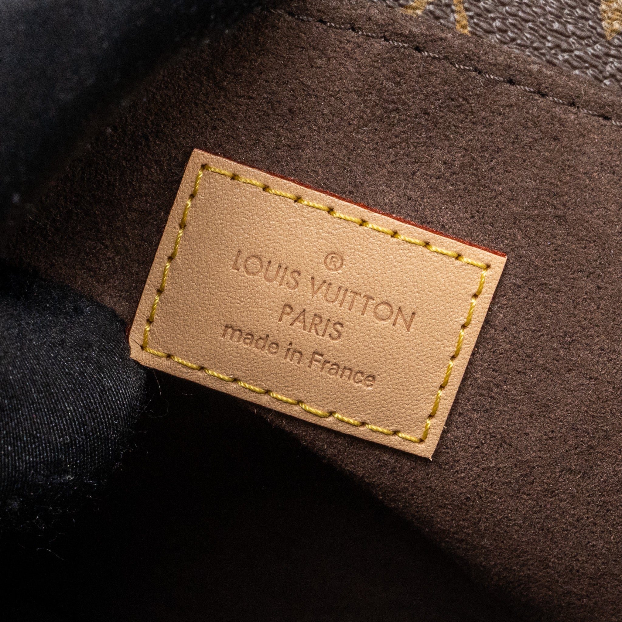 louis-vuitton-pochette-metis-monogram-canvas-ghw-19