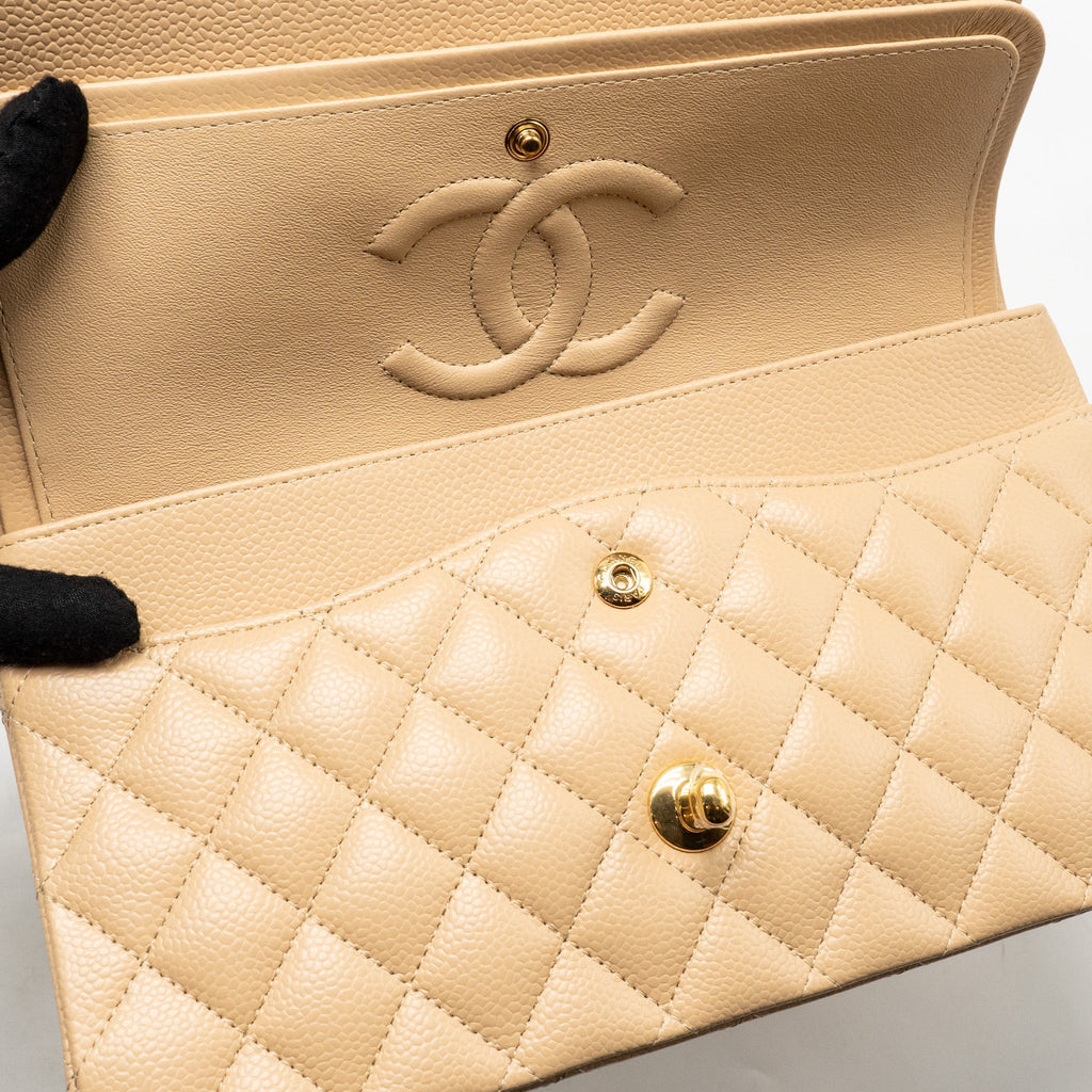 chanel-medium-classic-double-flap-bag-caviar-beige-ghwmicrochip-1