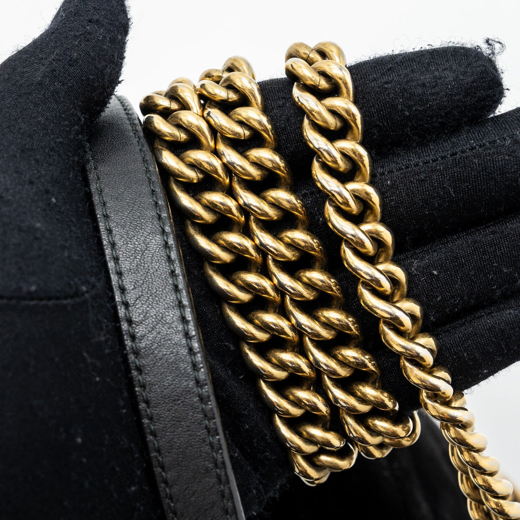 gucci-mini-marmont-velvet-black-ghw-1