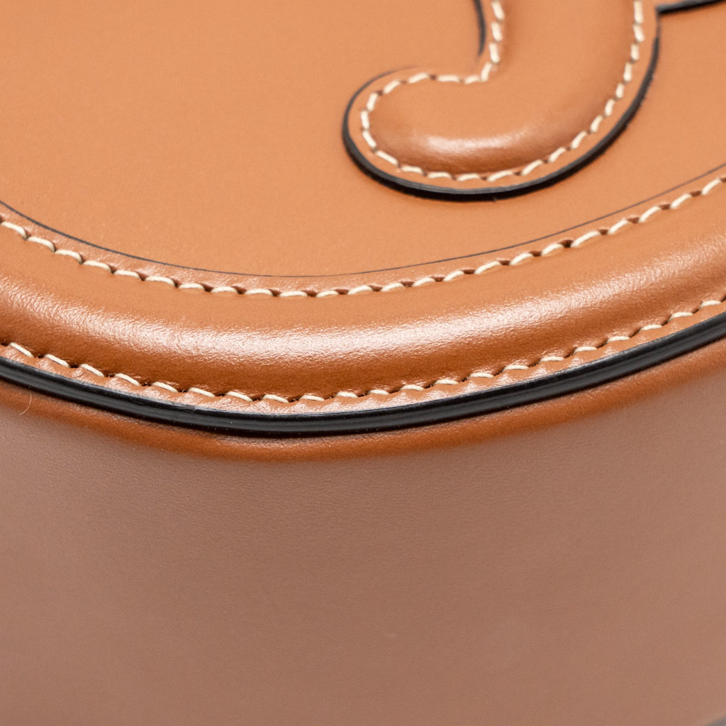 celine-oval-bag-triomphe-smooth-calfskin-tan-ghw