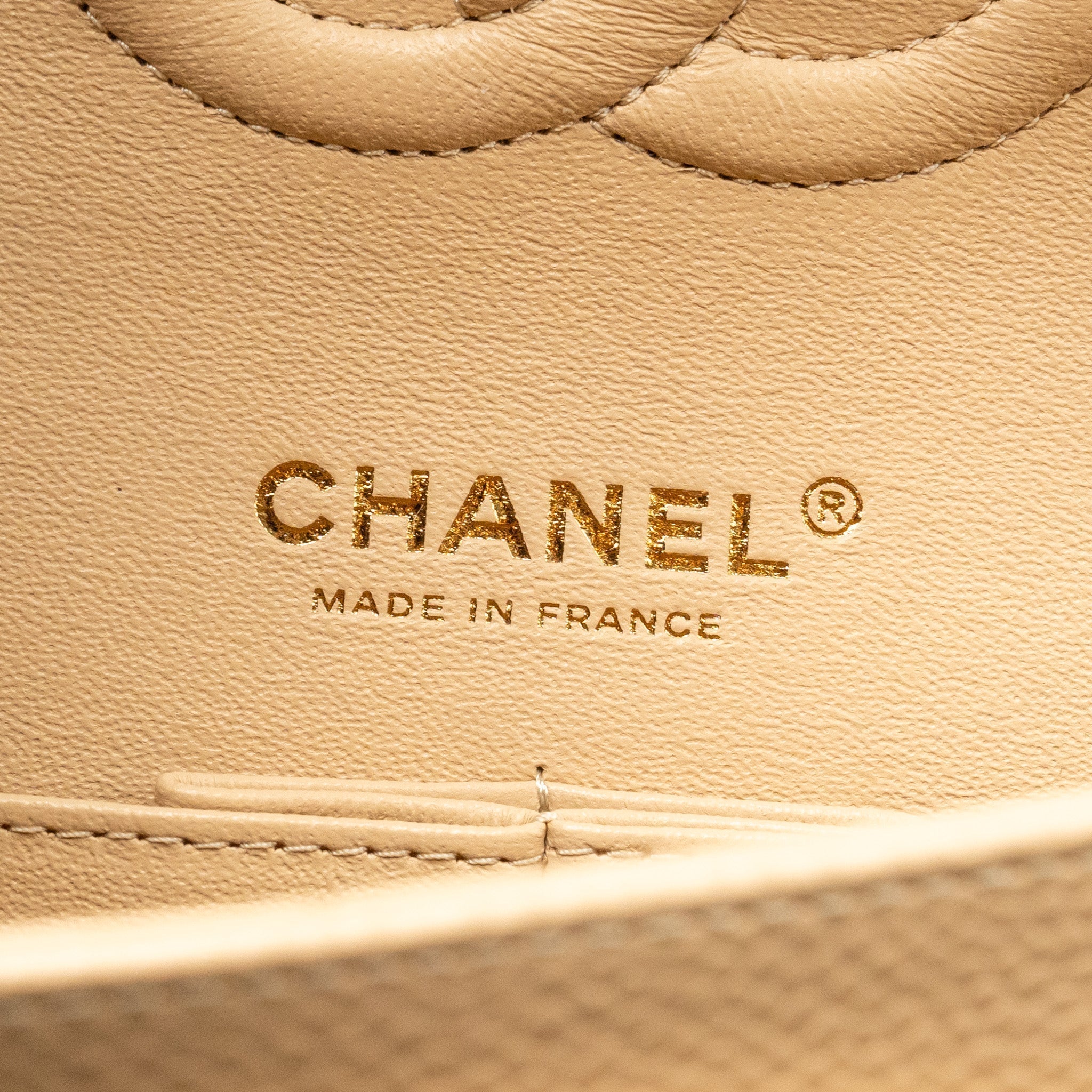chanel-medium-classic-double-flap-bag-caviar-beige-ghwmicrochip-1