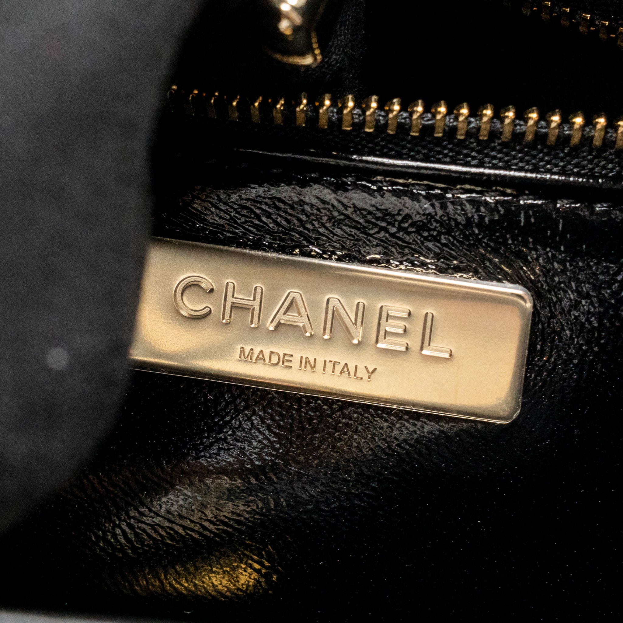 chanel-24s-mini-31-bag-shiny-lambskin-black-lghw-microchip-1