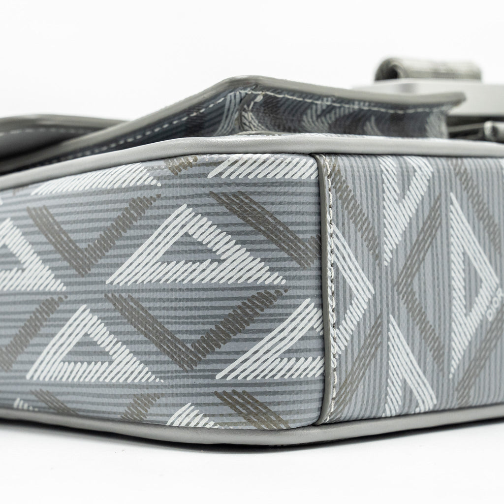 dior-hit-the-road-bag-with-strap-dior-cd-diamond-canvas-grey-with-multicolour-hardware