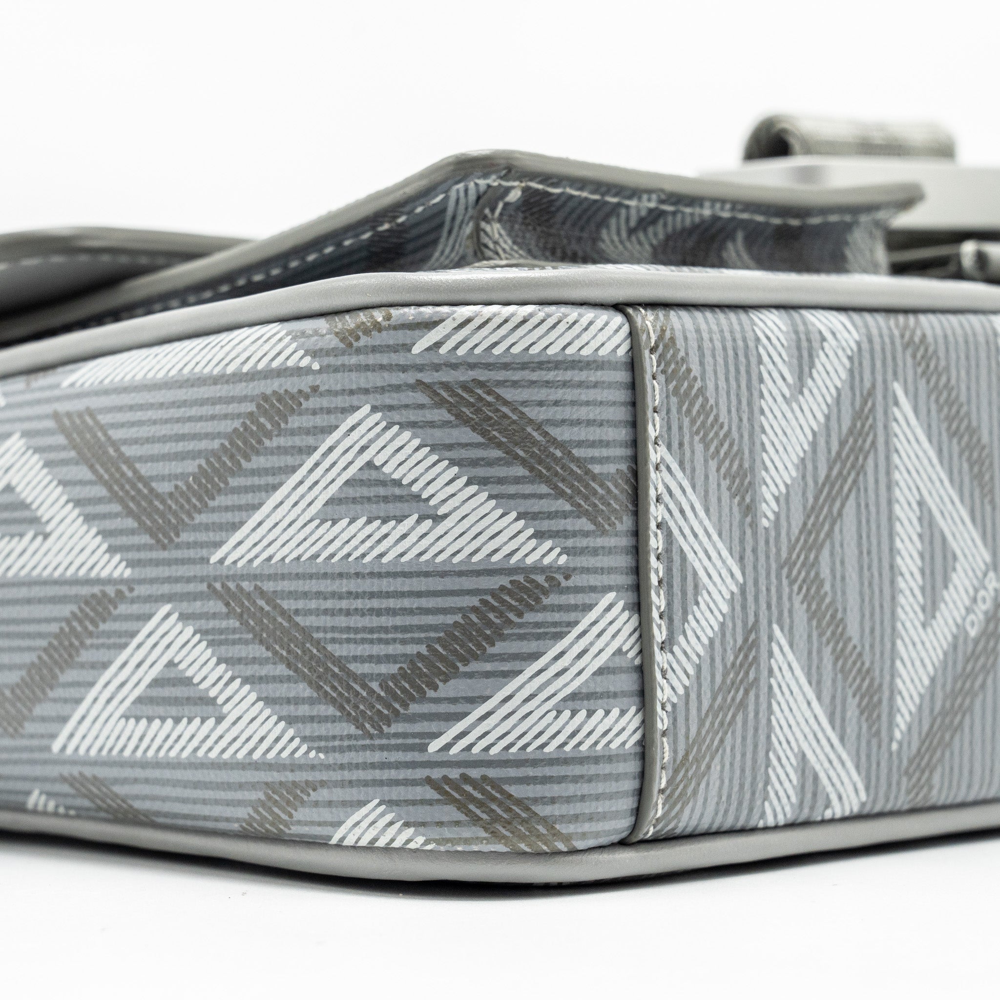 dior-hit-the-road-bag-with-strap-dior-cd-diamond-canvas-grey-with-multicolour-hardware