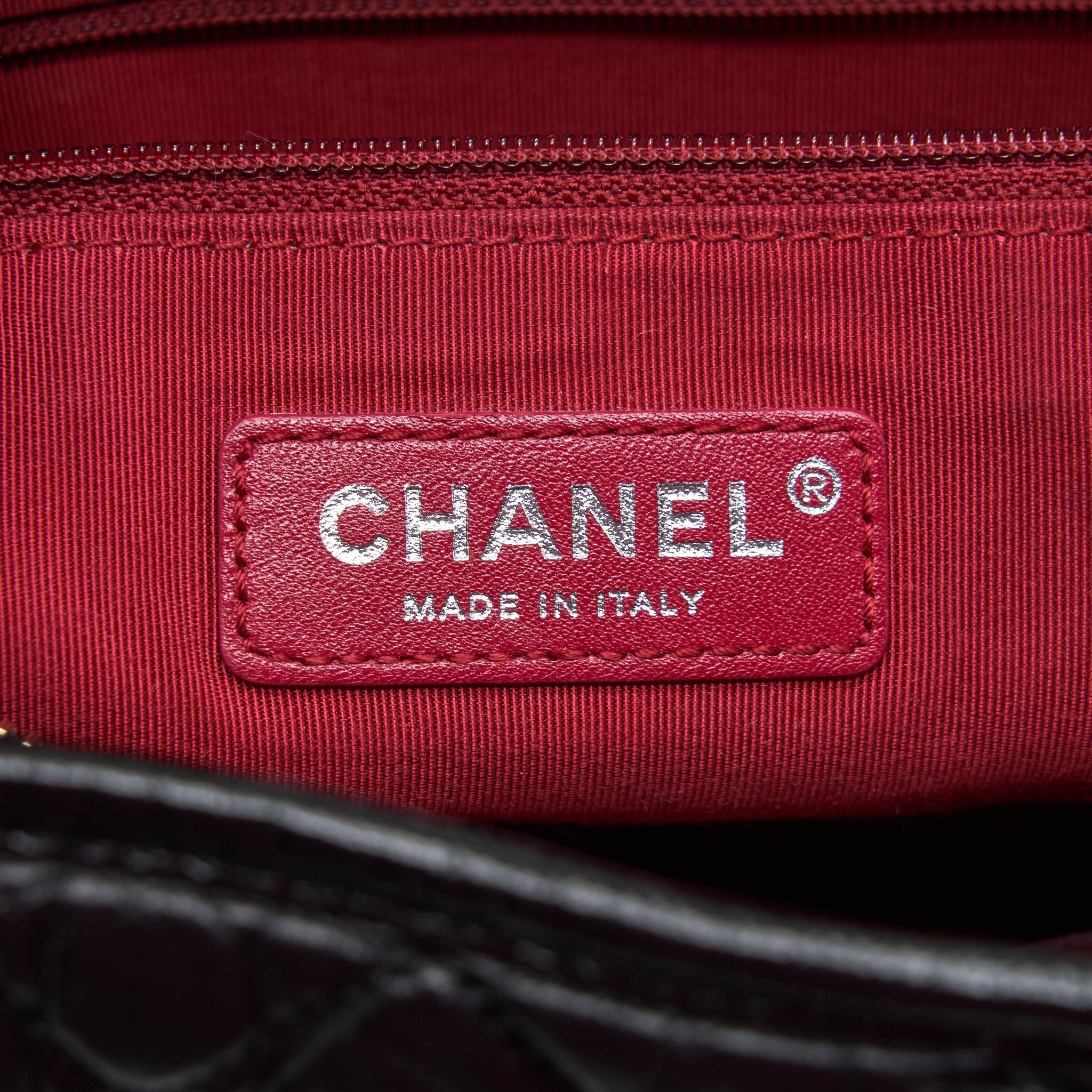 chanel-medium-gabrielle-bag-calfskin-black-with-multicolour-hardware