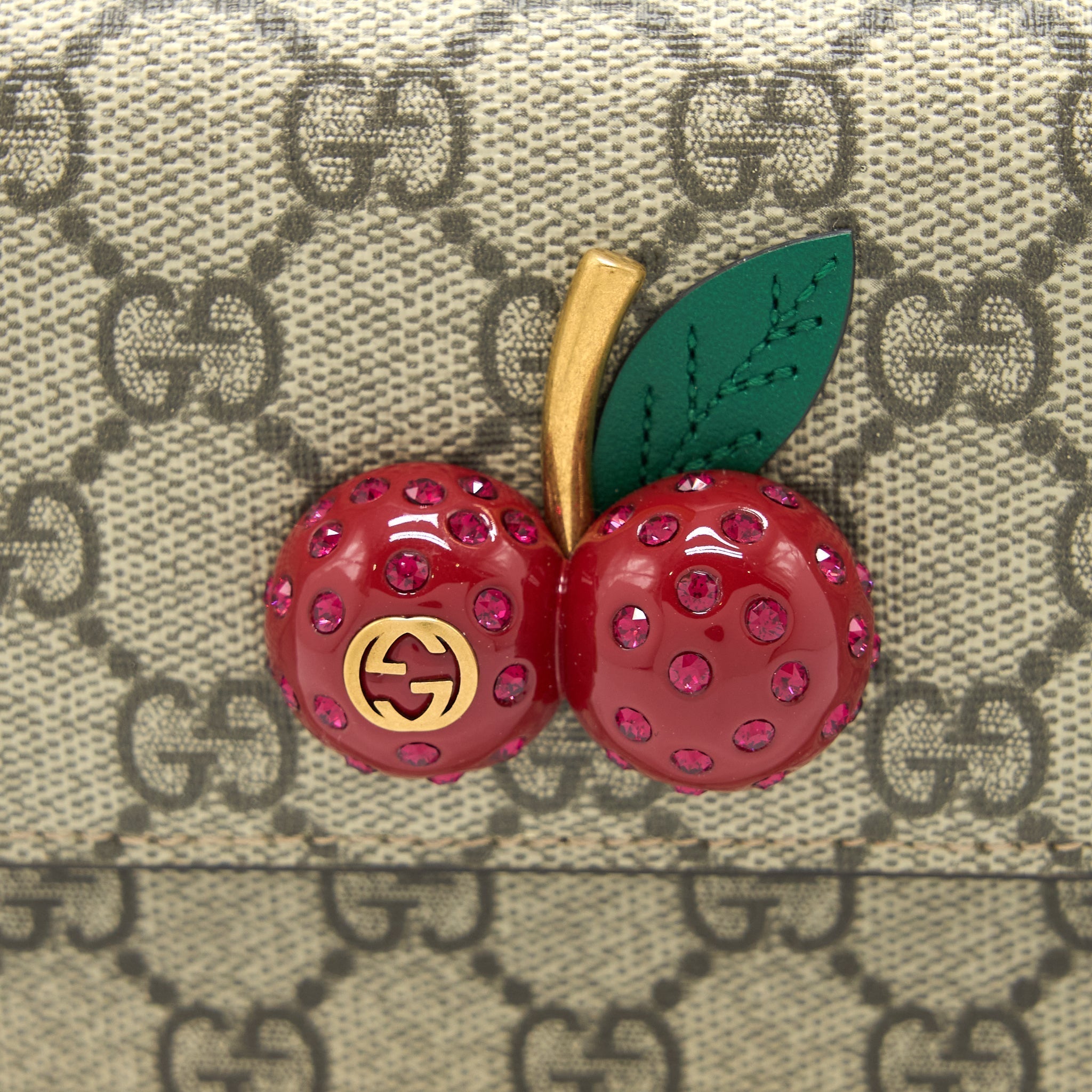gucci-supreme-mini-bag-cherries-gg-supreme-canvas-ghw