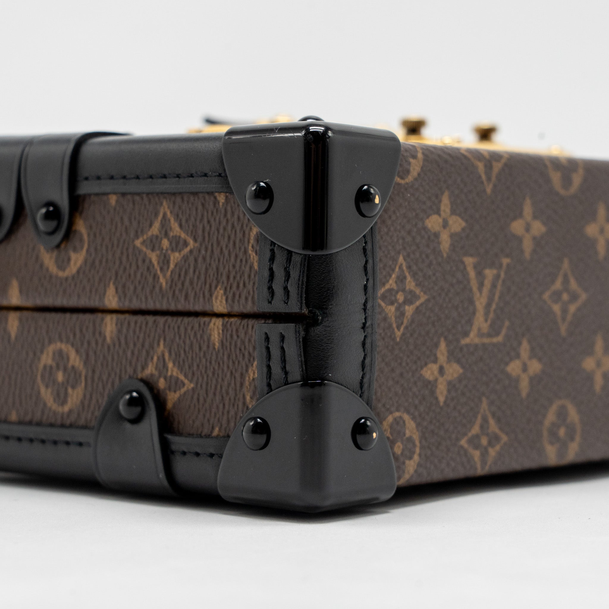 louis-vuitton-petit-malle-monogram-canvas-ghw
