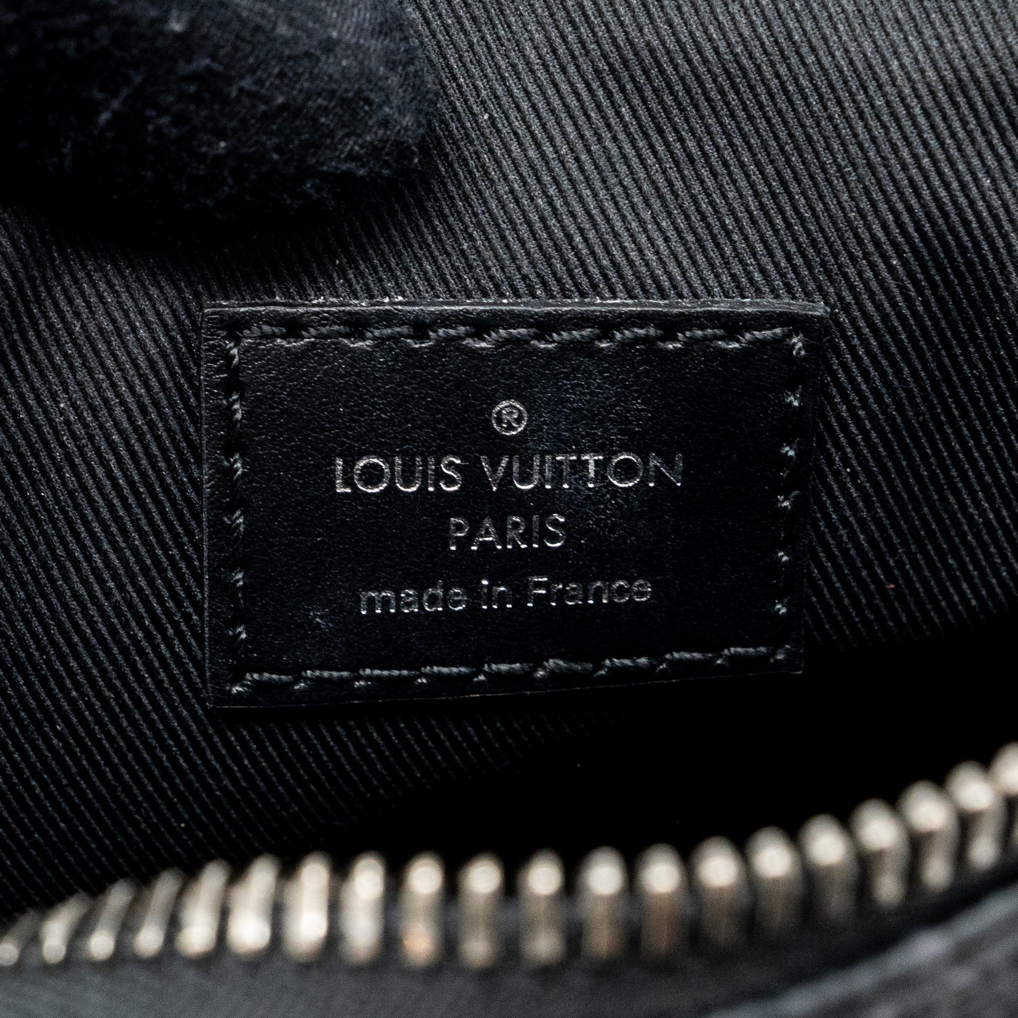 louis-vuitton-keepall-xs-monogram-eclipse-reverse-shw