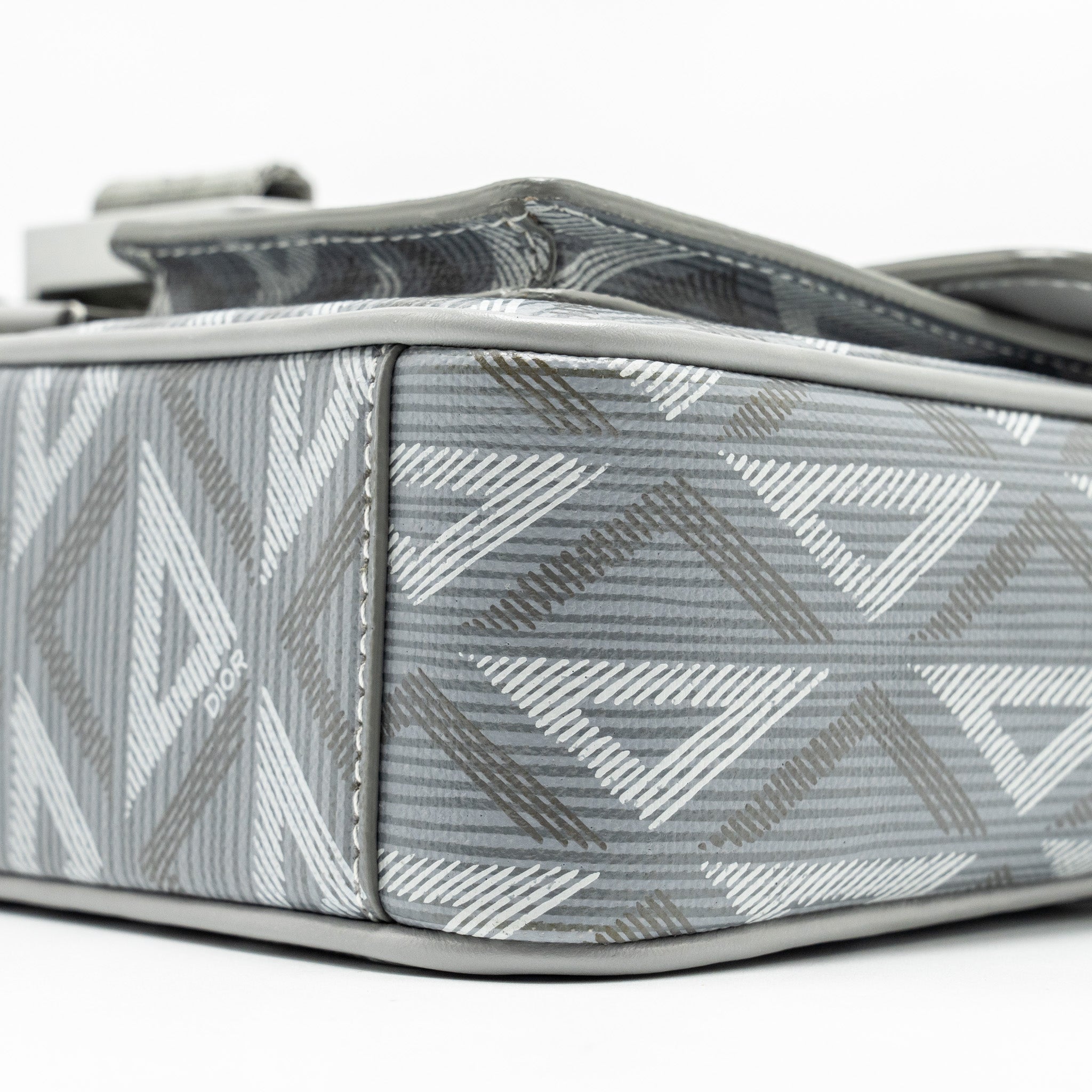 dior-hit-the-road-bag-with-strap-dior-cd-diamond-canvas-grey-with-multicolour-hardware