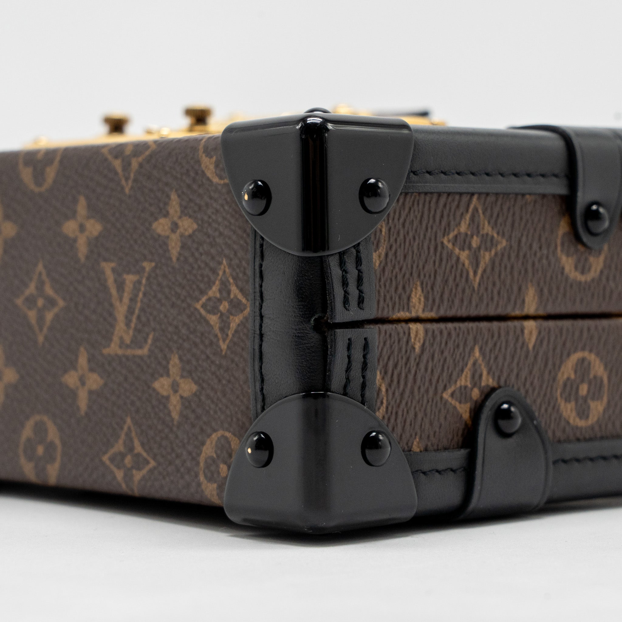 louis-vuitton-petit-malle-monogram-canvas-ghw