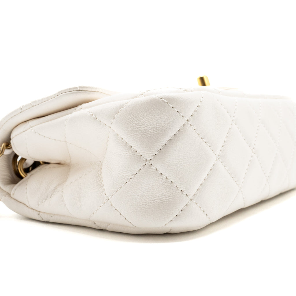 chanel-pearl-crush-mini-rectangular-flap-bag-lambskin-white-ghwmicrochip