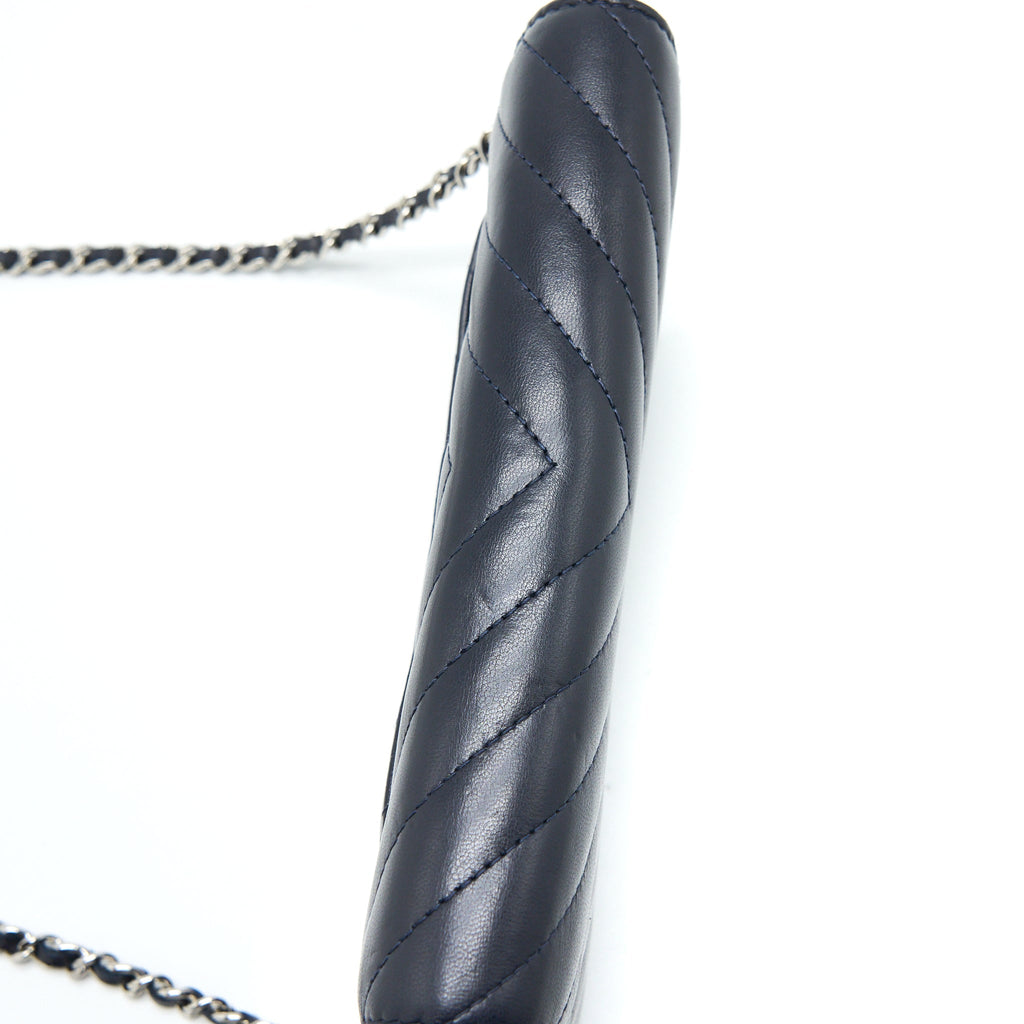 copy-of-chanel-wallet-on-chain-chevron-lambskin-navy-shw